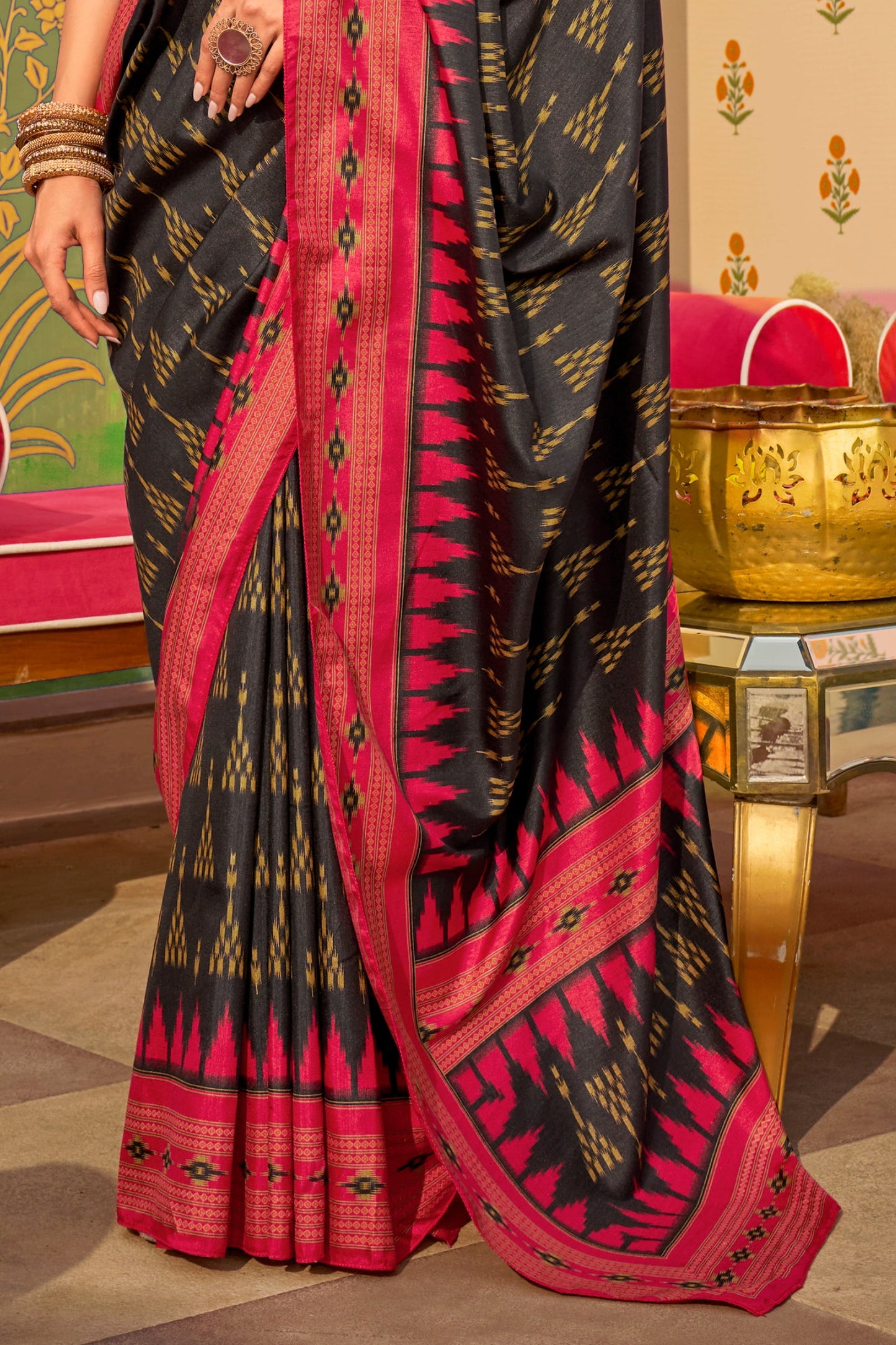 Black Printed Silk Saree-ZB133921_4_SareeButa.com