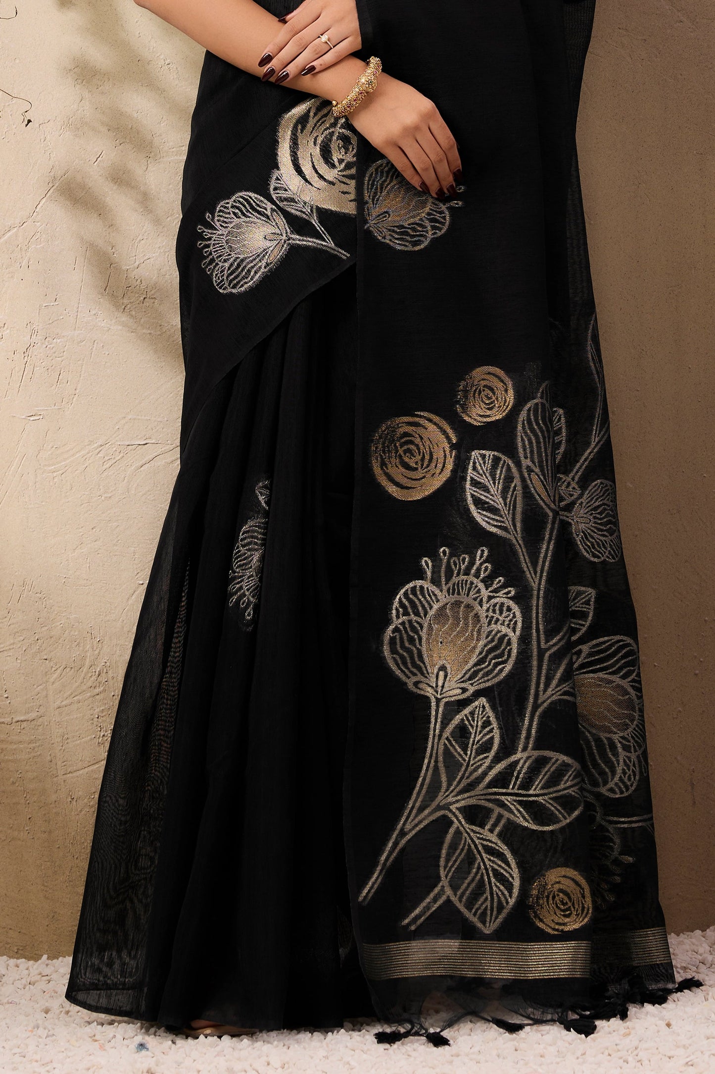 Black Woven Silk Saree-SAR11224_5_SareeButa.com