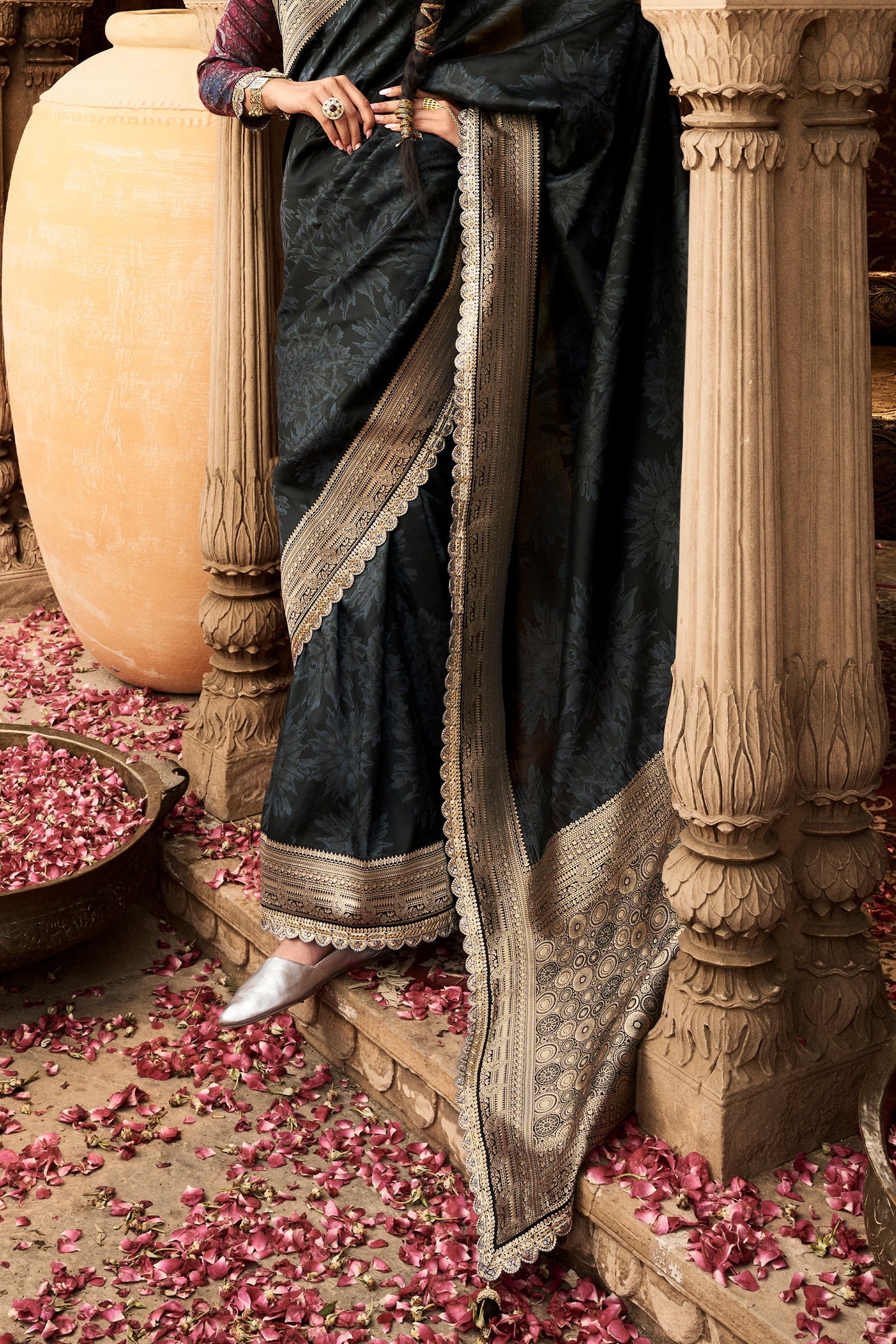 Black Woven Silk Saree With Lace Border-ZB134622_4_SareeButa.com