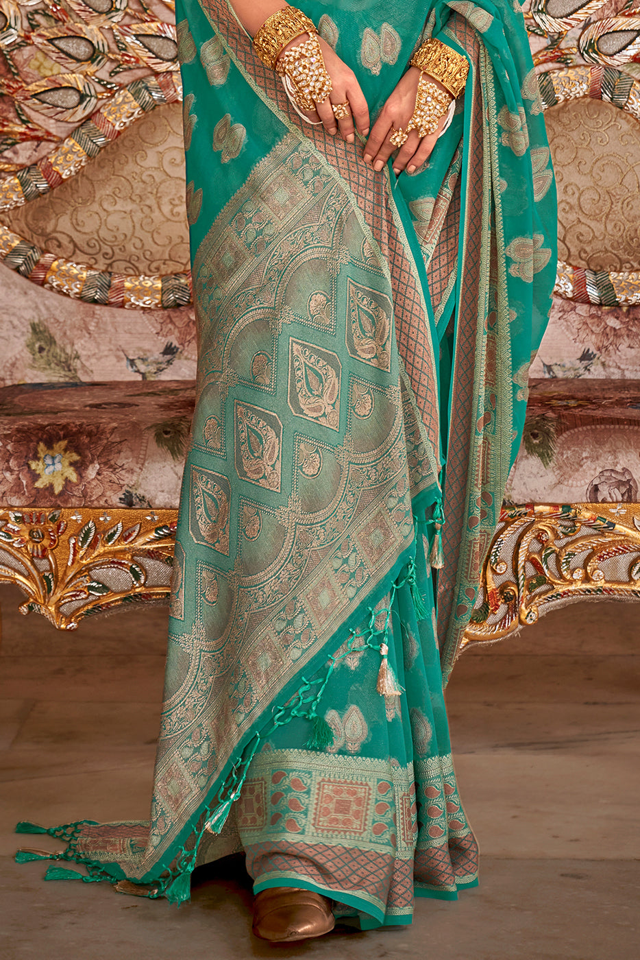 blue-green-woven-georgette-saree-zb133508_8_Sareebuta.com