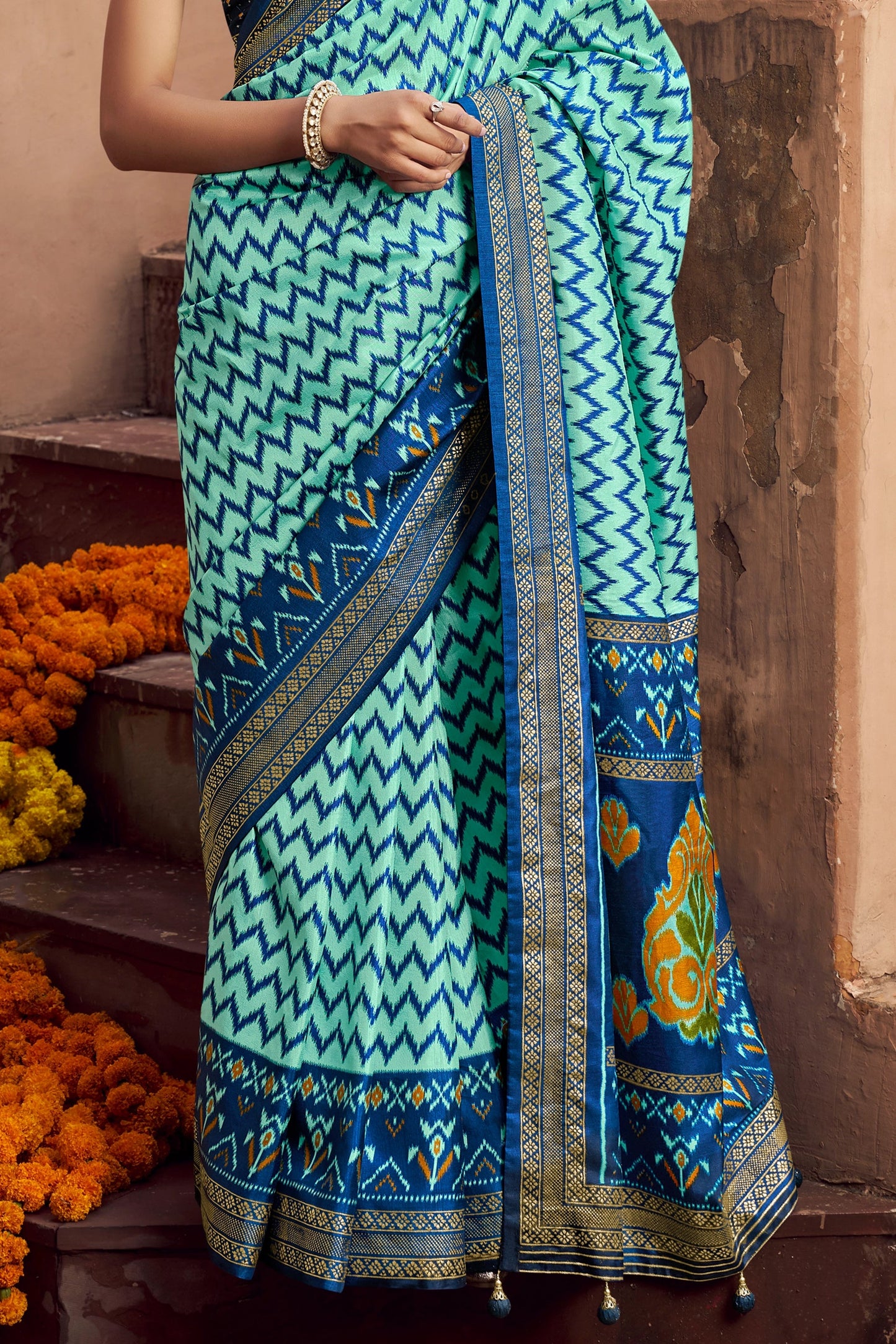Blue Printed Patola Silk Saree-SAR10384_4_SareeButa.com