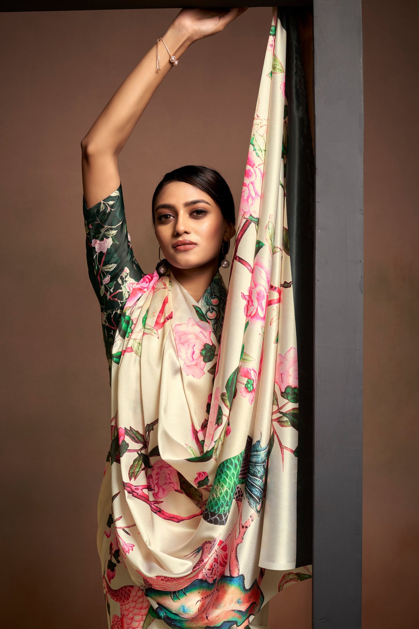 Cream Printed Satin Crepe Saree-ZB133796_4_SareeButa.com