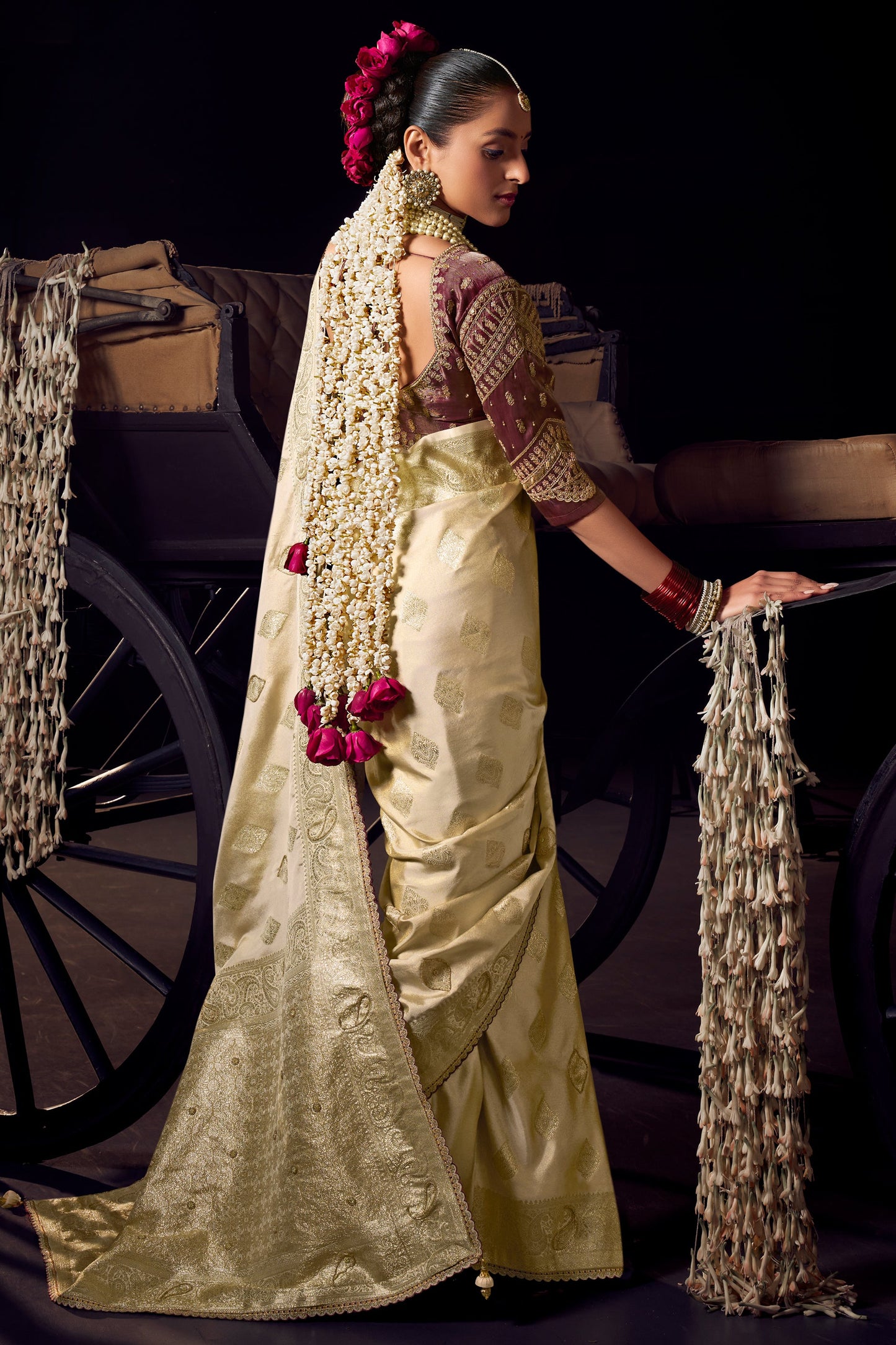 Cream Woven Viscose Tissue Saree-ZB134651_4_SareeButa.com