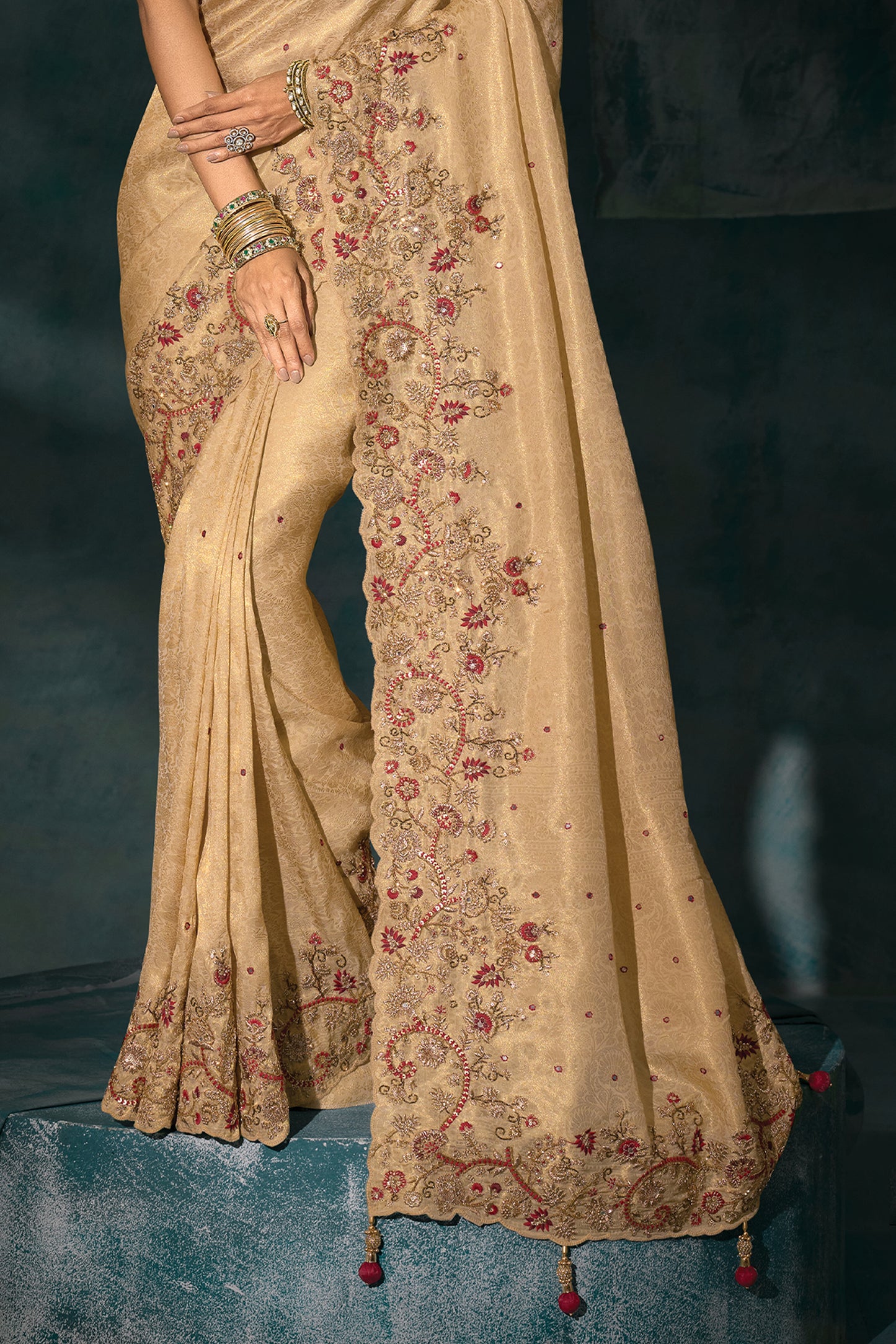 golden-beige-embroidered-silk-saree-sar10390_6_Sareebuta.com