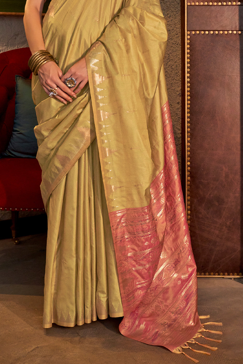 Golden Beige Woven Tussar Silk Saree-ZB133042_4_SareeButa.com