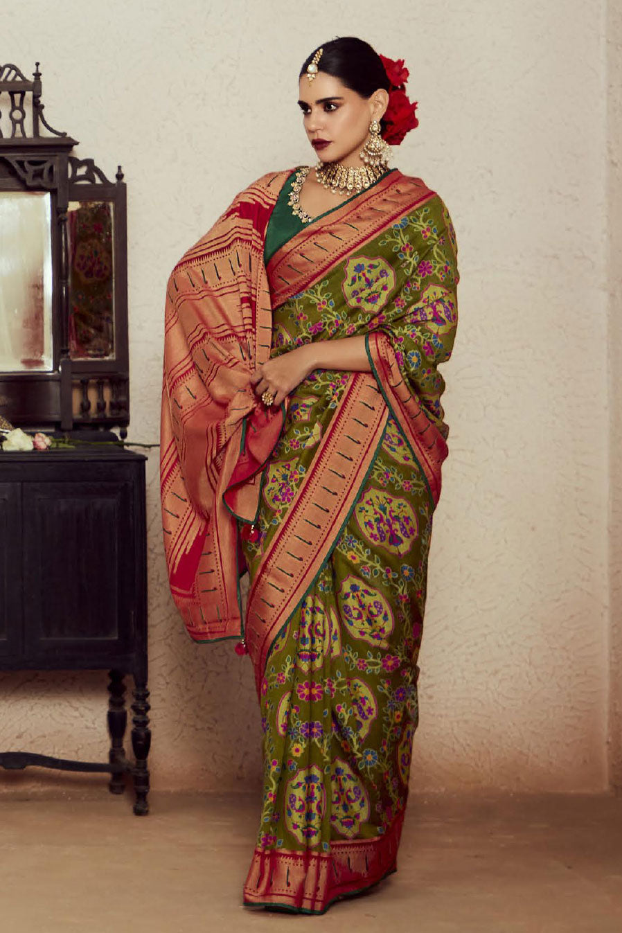 green-brasso-paithani-saree-zb131689_3_SareeButa.com