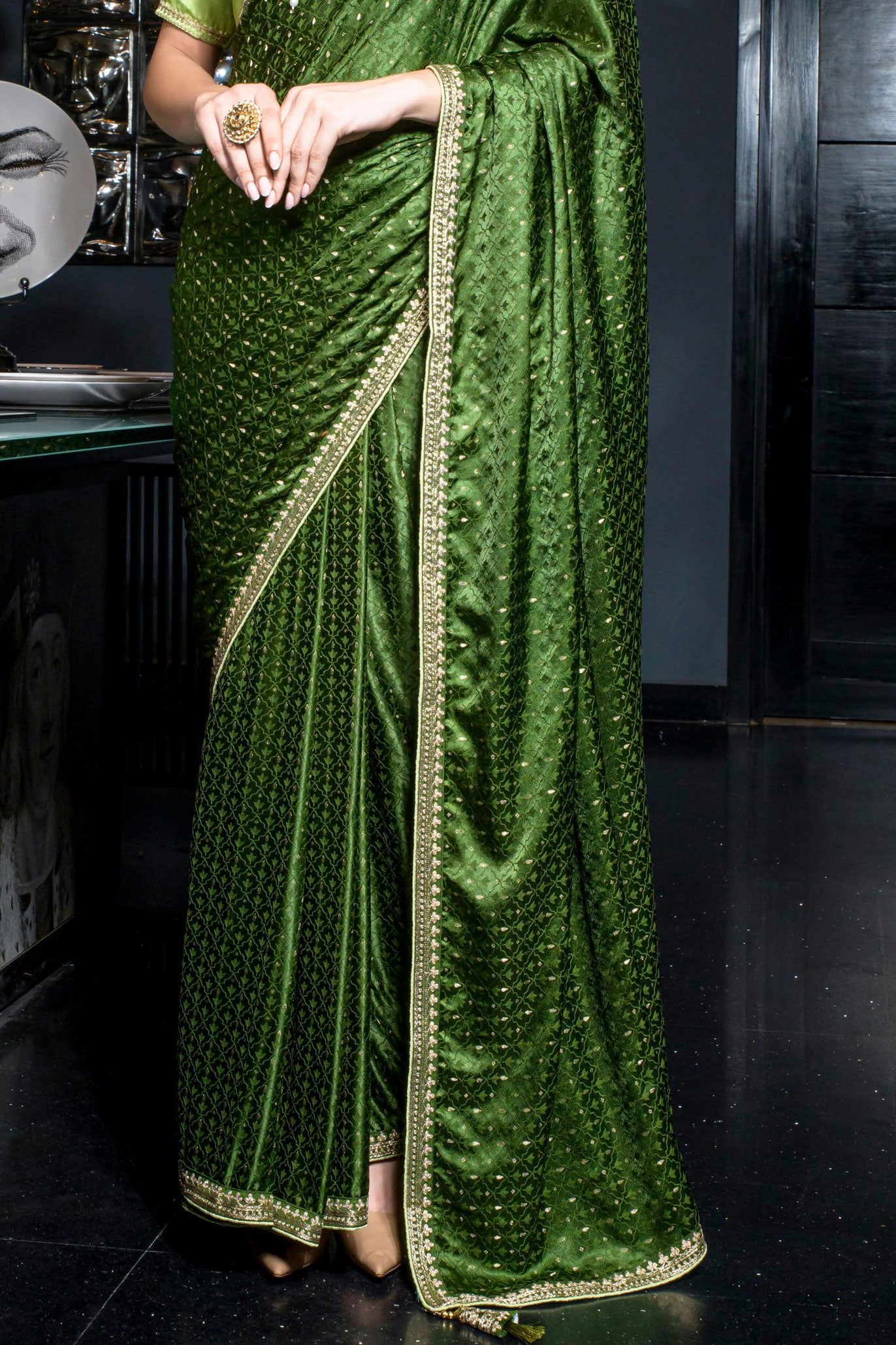 green-satin-viscose-saree-zb131382_3_SareeButa.com