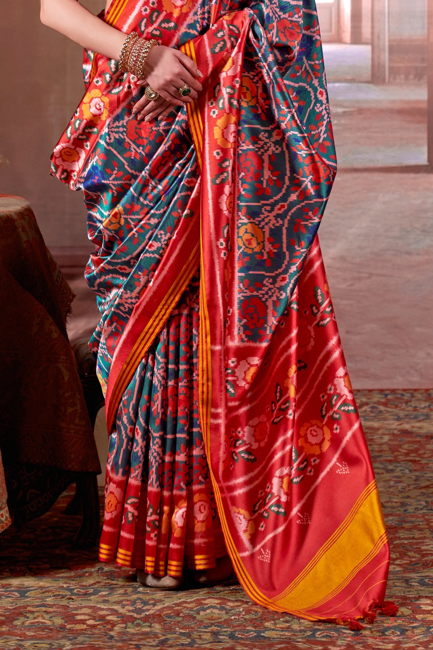 Green And Red Printed Patola Silk Saree-SAR11368_4_SareeButa.com