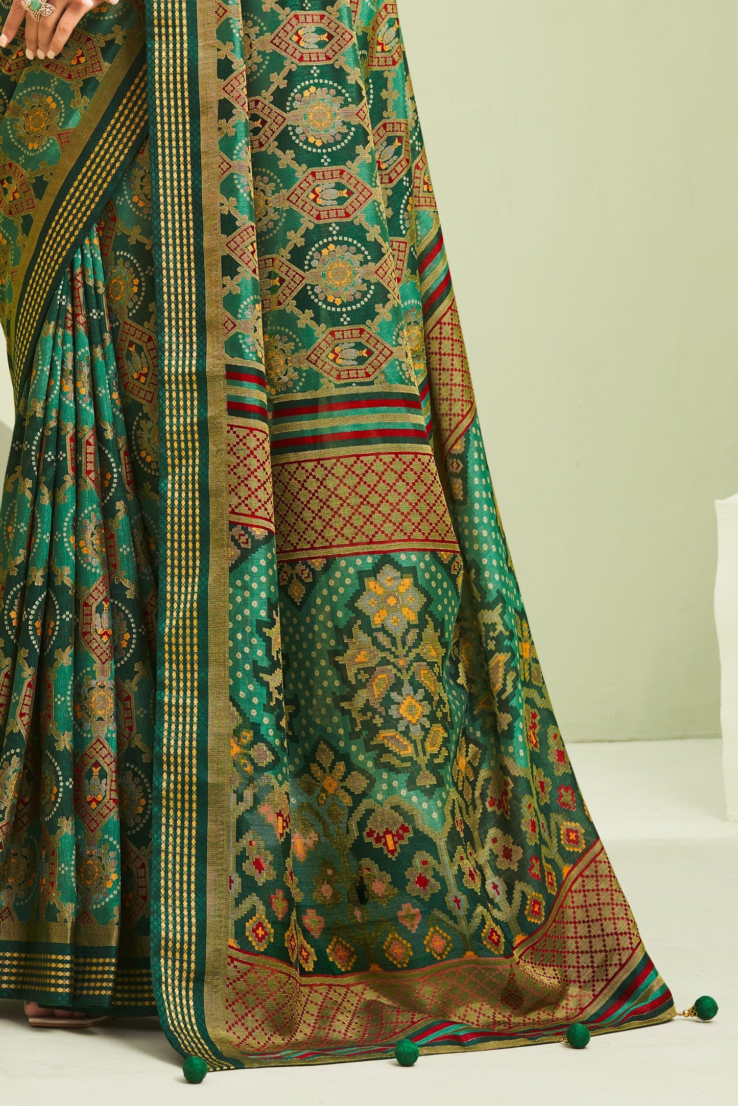 Green Georgette Saree with Brasso Print-ZB133931_4_SareeButa.com