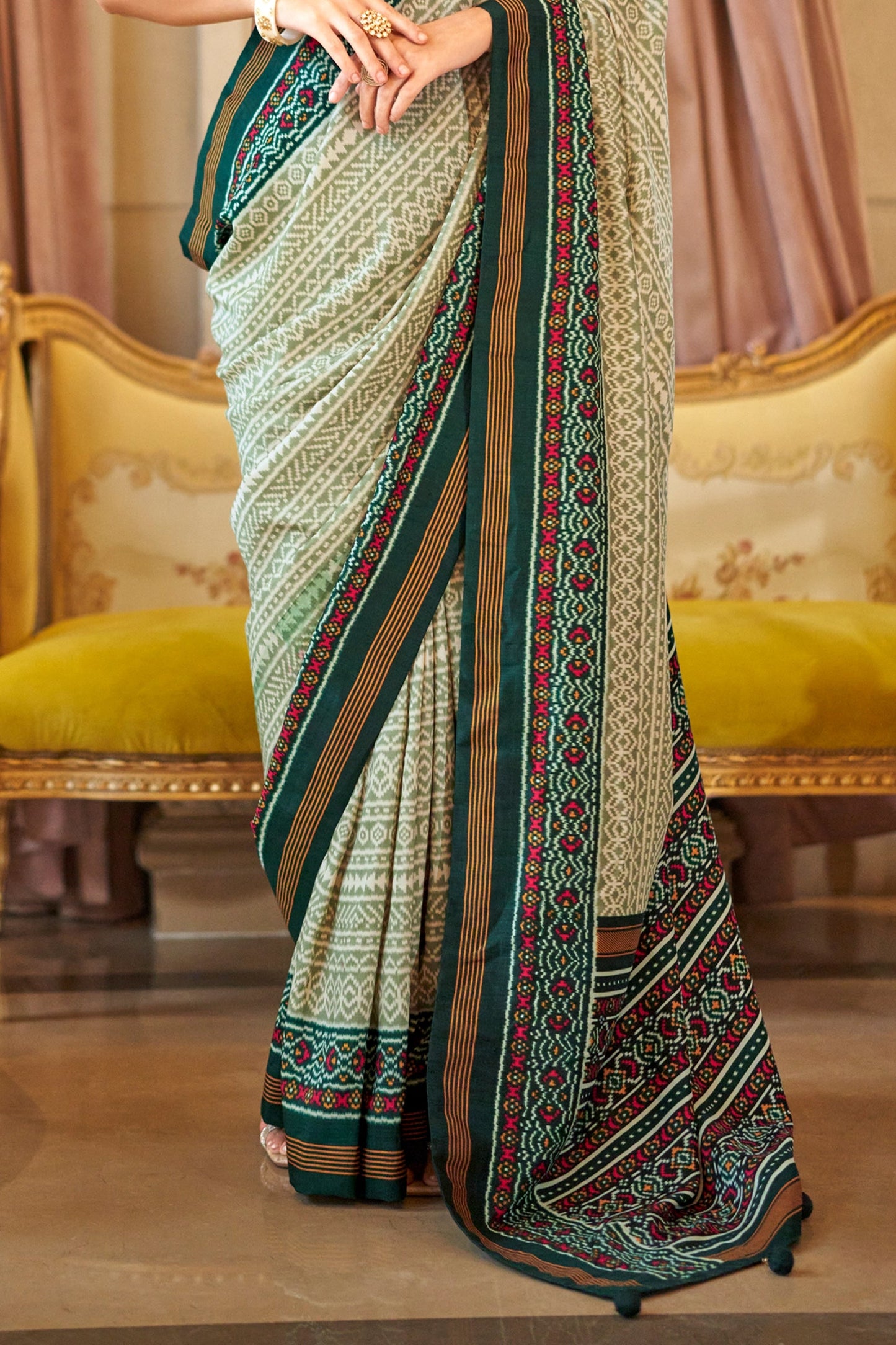Green Printed Silk Saree-SAR11348_4_SareeButa.com