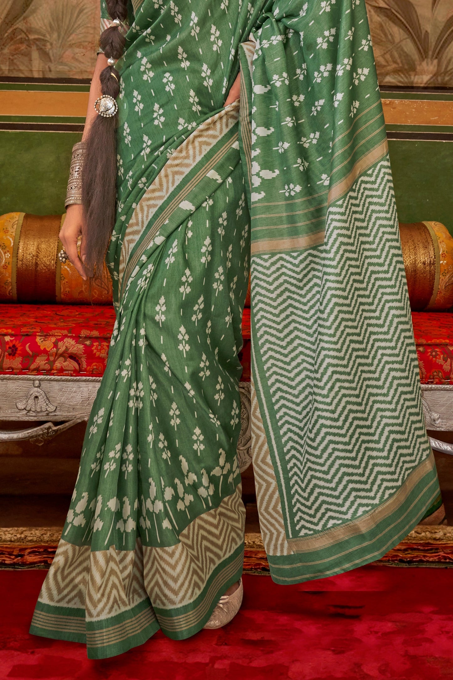 Green Printed Silk Saree-ZB133422_4_SareeButa.com