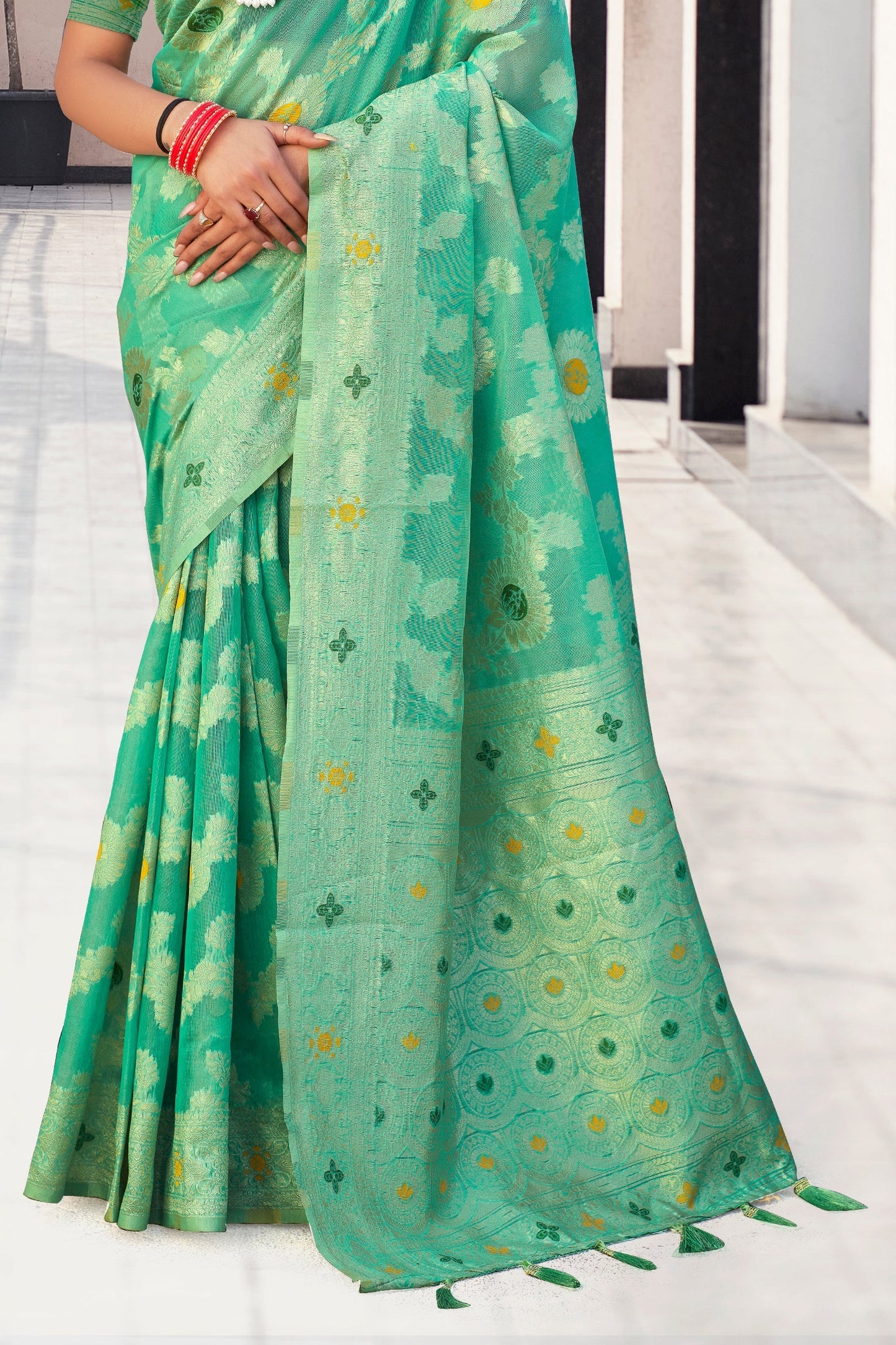 green-woven-cotton-saree-zb132463_4_SareeButa.com