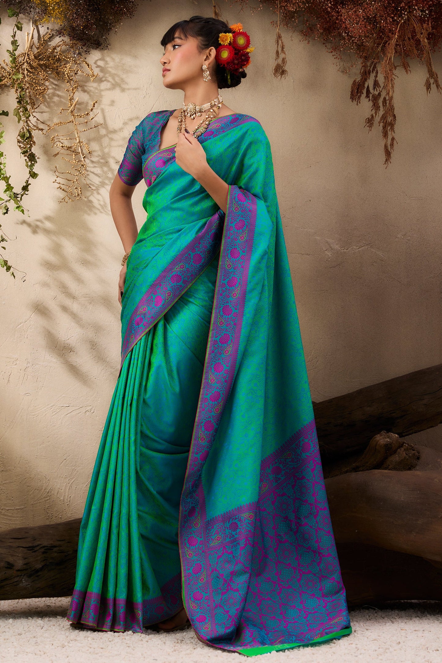 Green Woven Kanjivaram Silk Saree-SAR11182_5_SareeButa.com