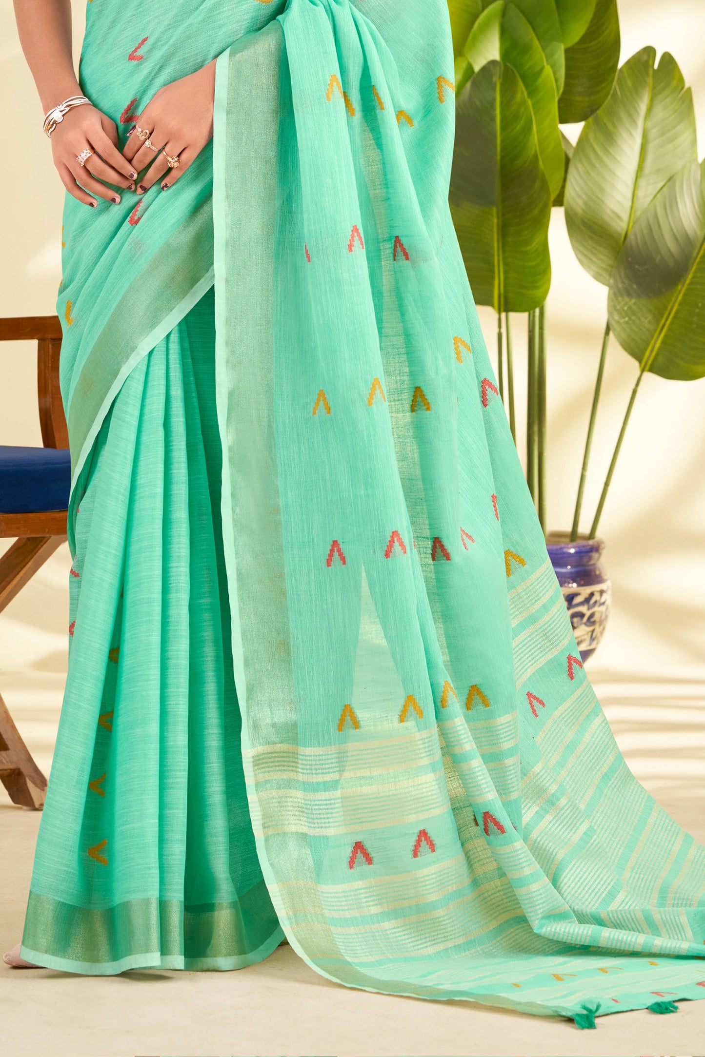 Green Woven Linen Silk Saree-SAR10012_5_SareeButa.com