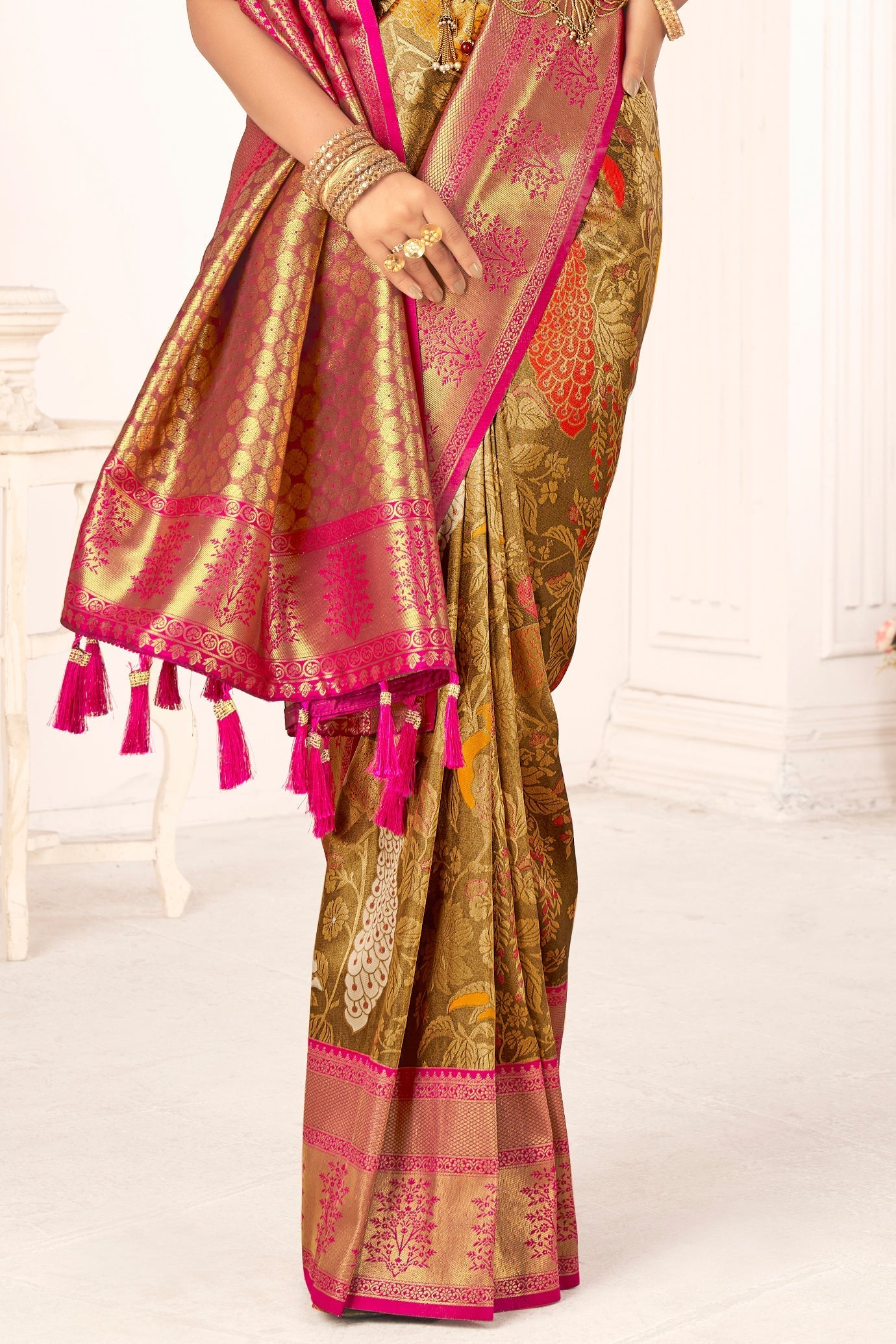 green-woven-silk-saree-zb132405_4_SareeButa.com
