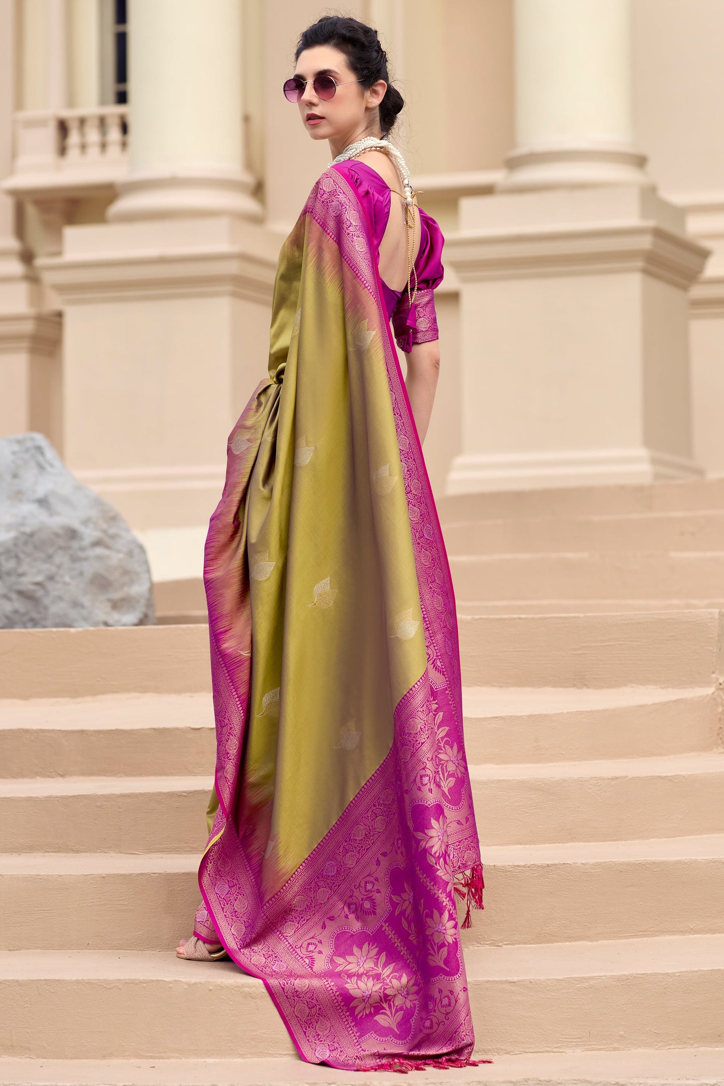 Green Woven Silk Saree-ZB133773_4_SareeButa.com