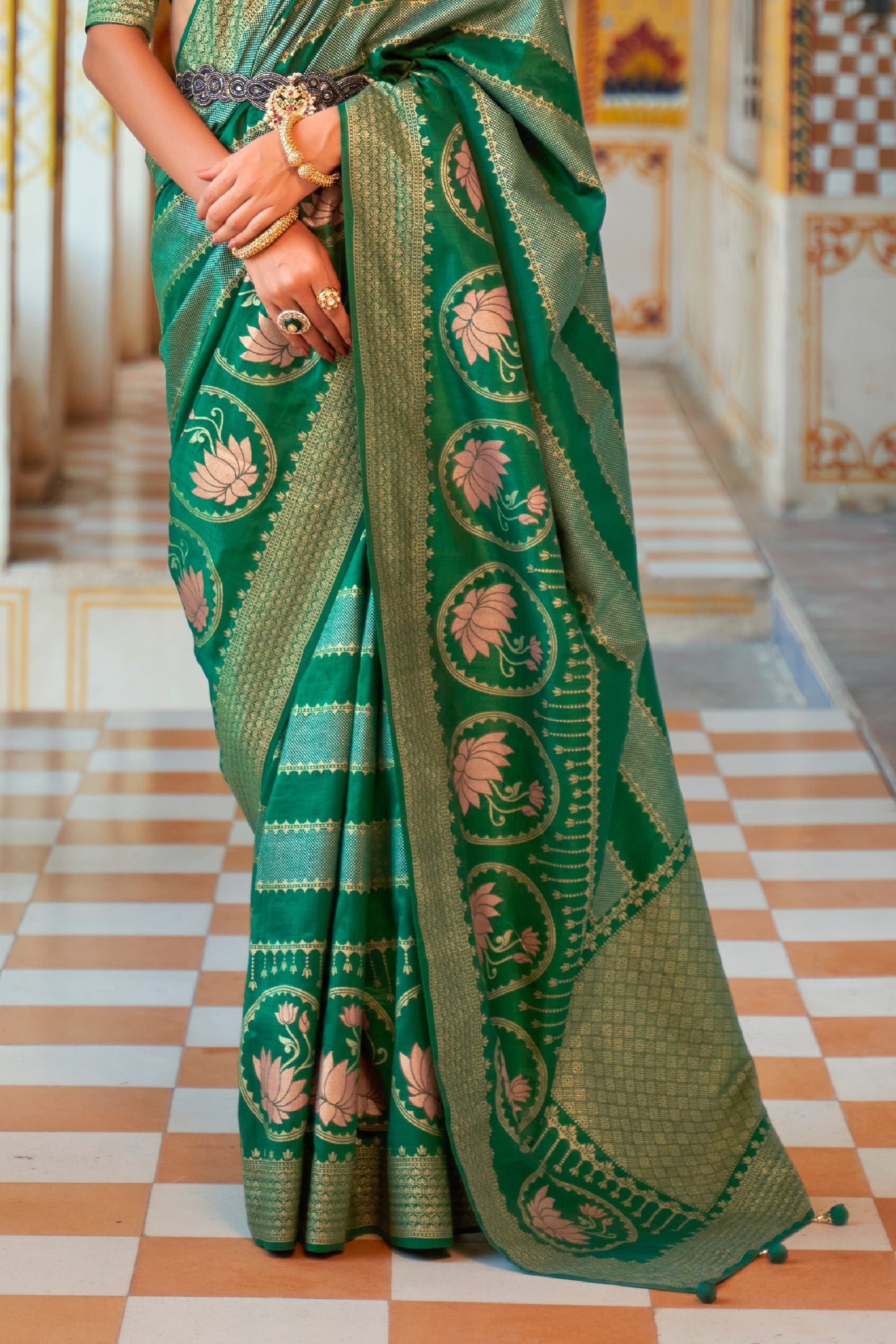 Green Woven Silk Saree-ZB133826_4_SareeButa.com