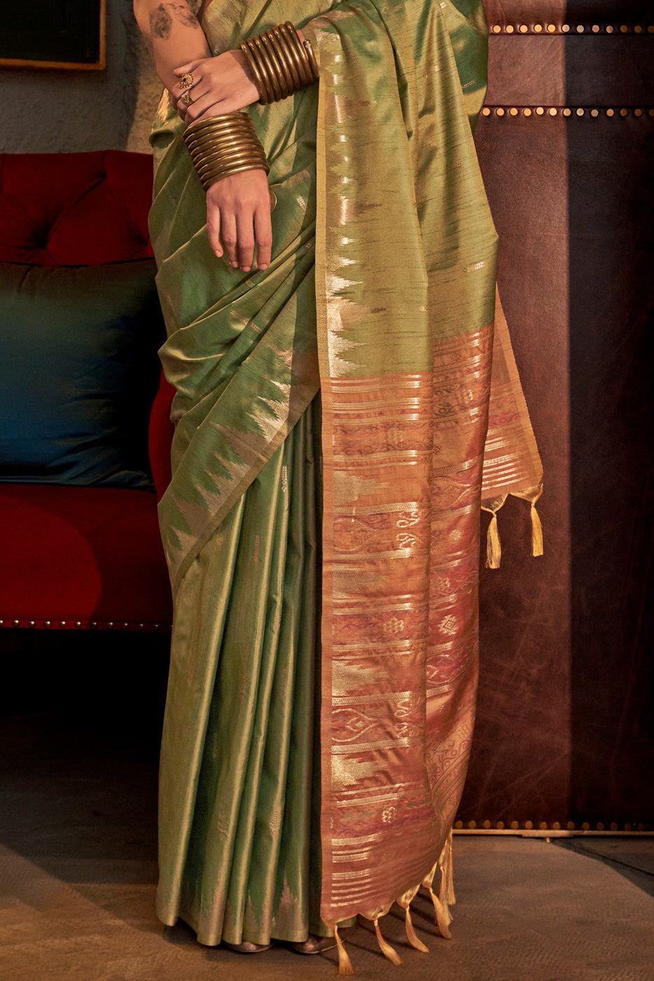 Green Woven Tussar Silk Saree-ZB133043_4_SareeButa.com