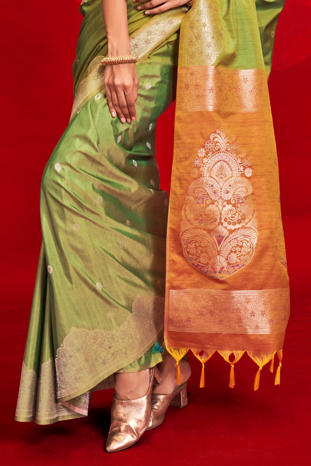Green Woven Tussar Silk Saree-ZB134052_4_SareeButa.com