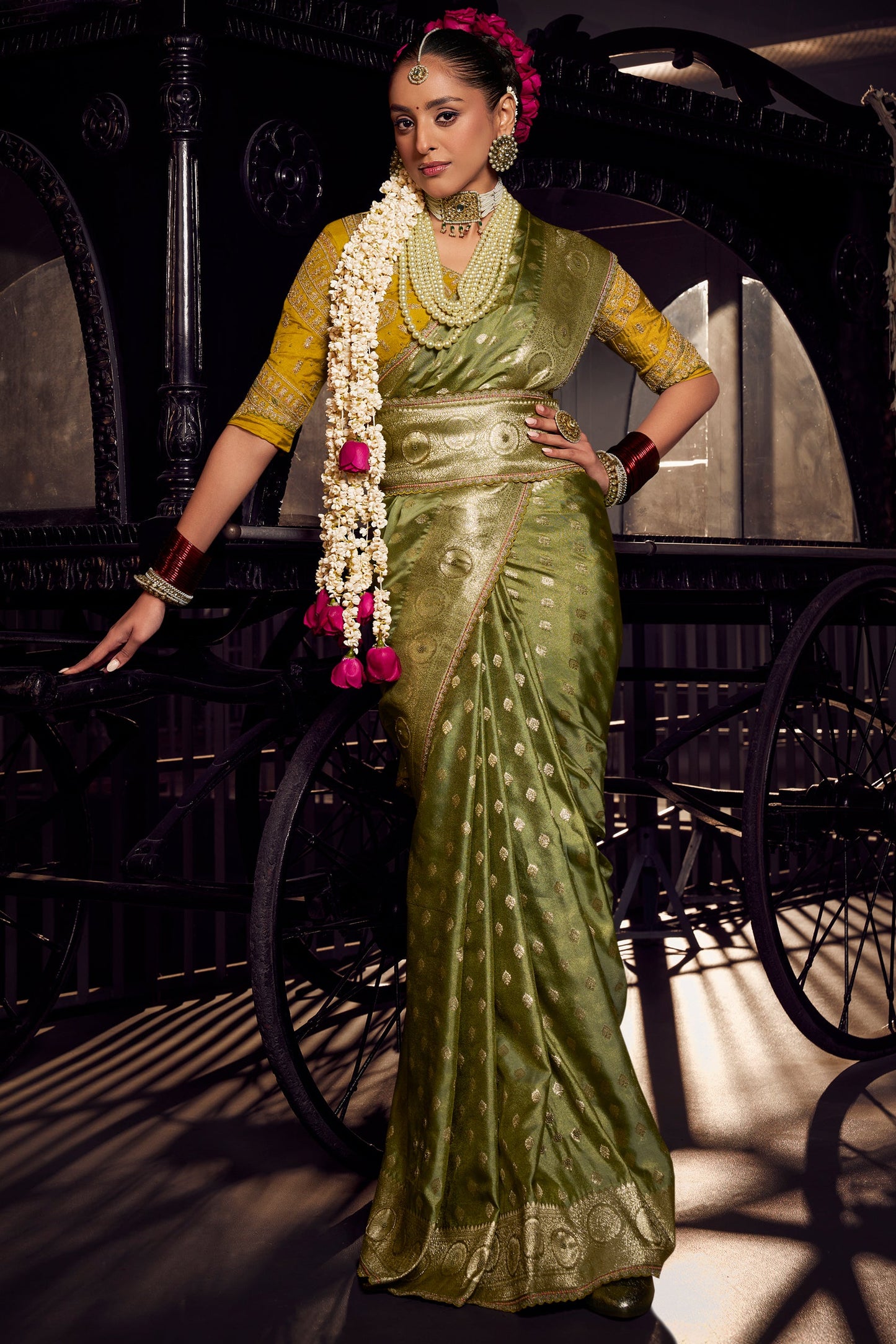 Green Woven Viscose Tissue Saree-ZB134654_4_SareeButa.com