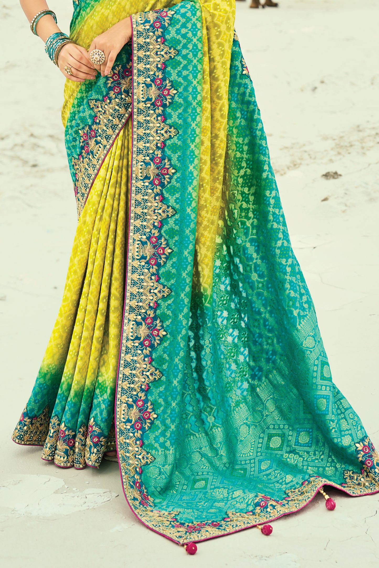 lime-yellow-georgette-bandhani-saree-sar10297_6_Sareebuta.com