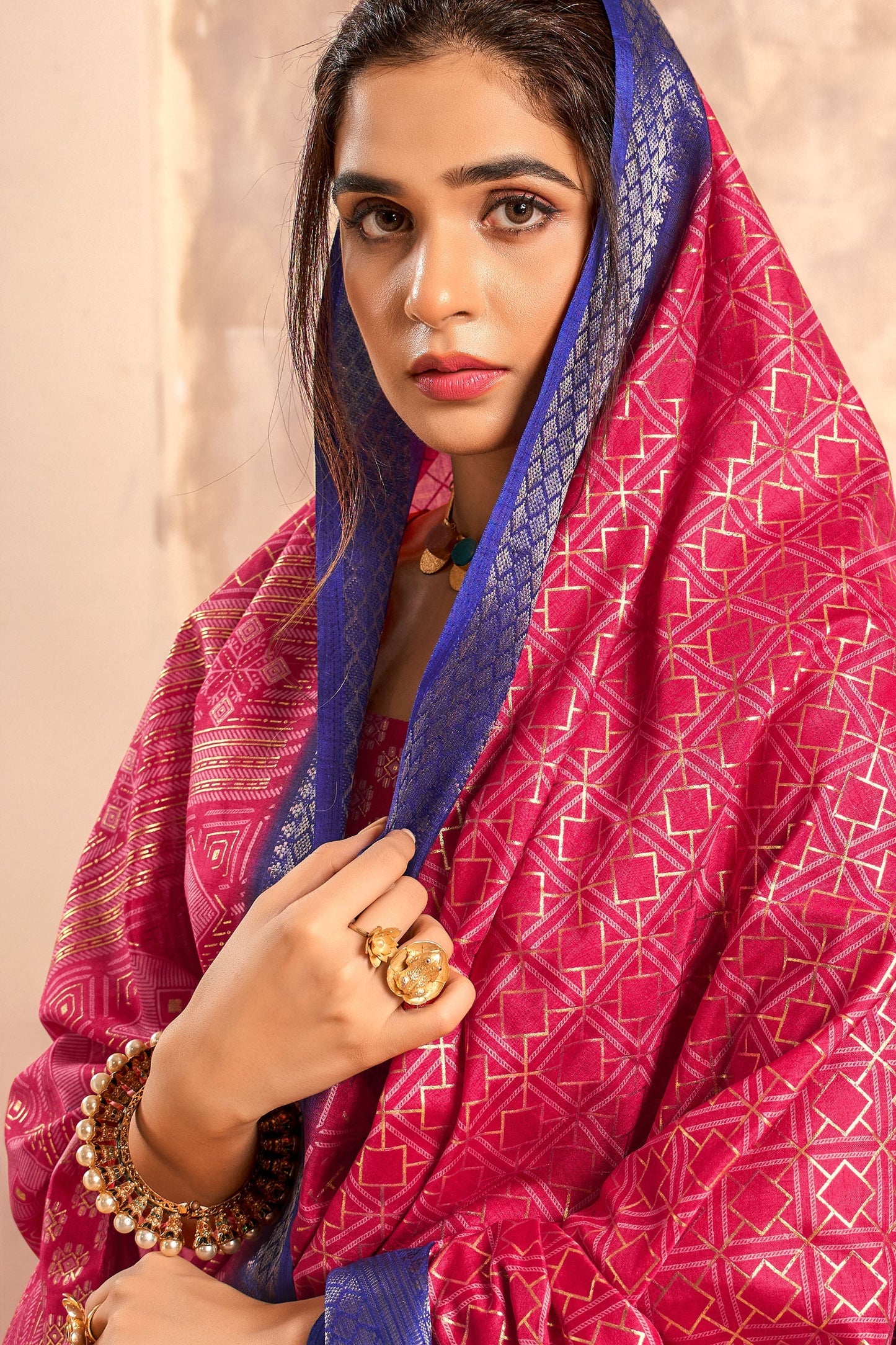 pink-printed-silk-saree-zb131357_2_SareeButa.com