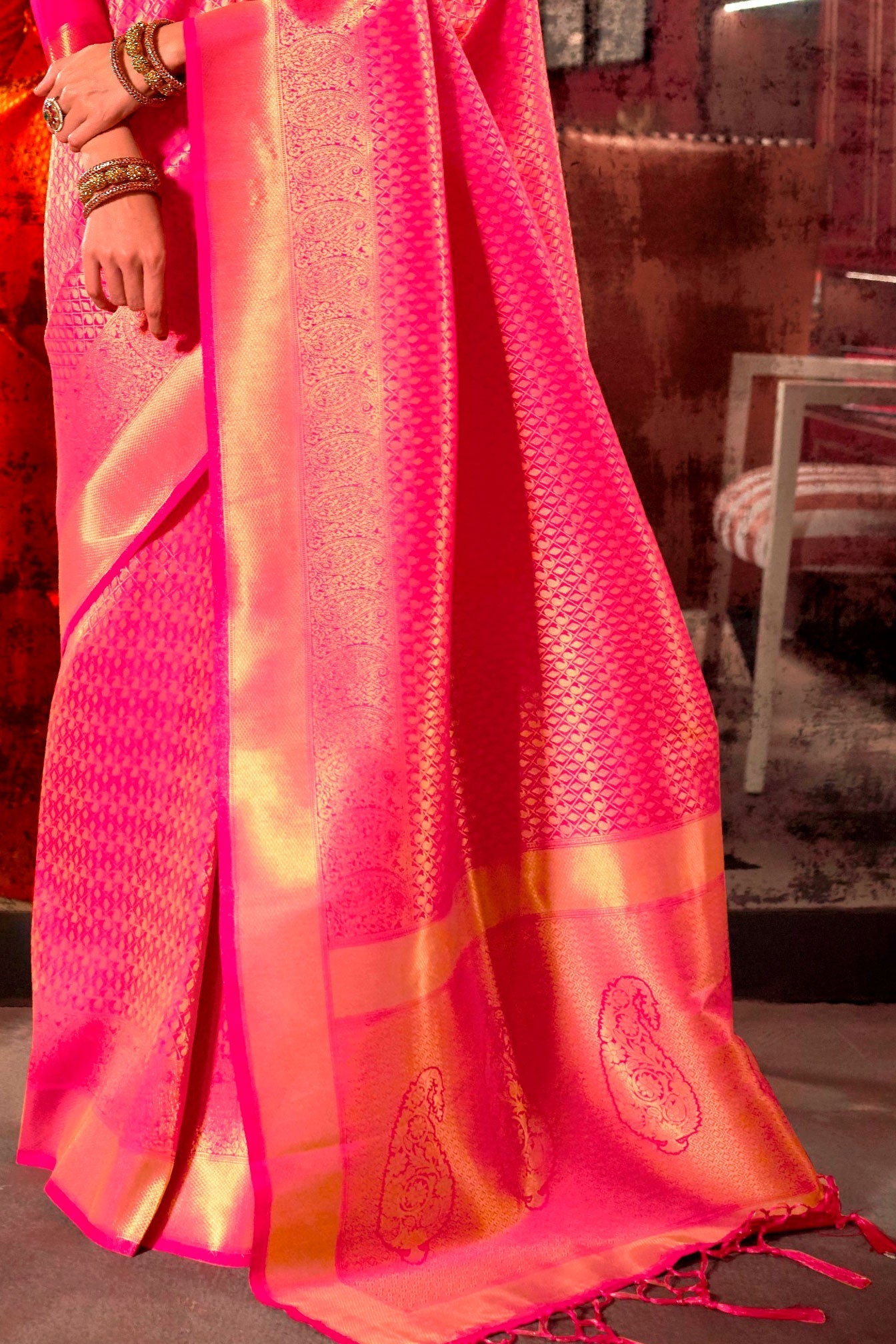 pink-woven-silk-saree-zb140031_3_SareeButa.com