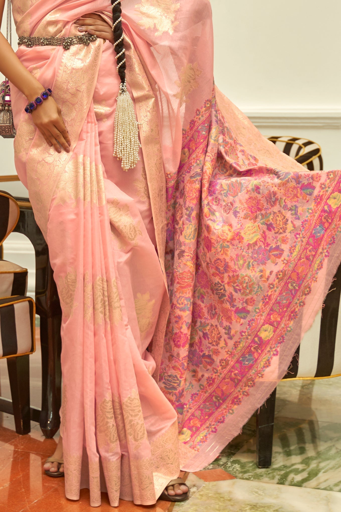 pink-woven-silk-saree-zb132522_4_SareeButa.com