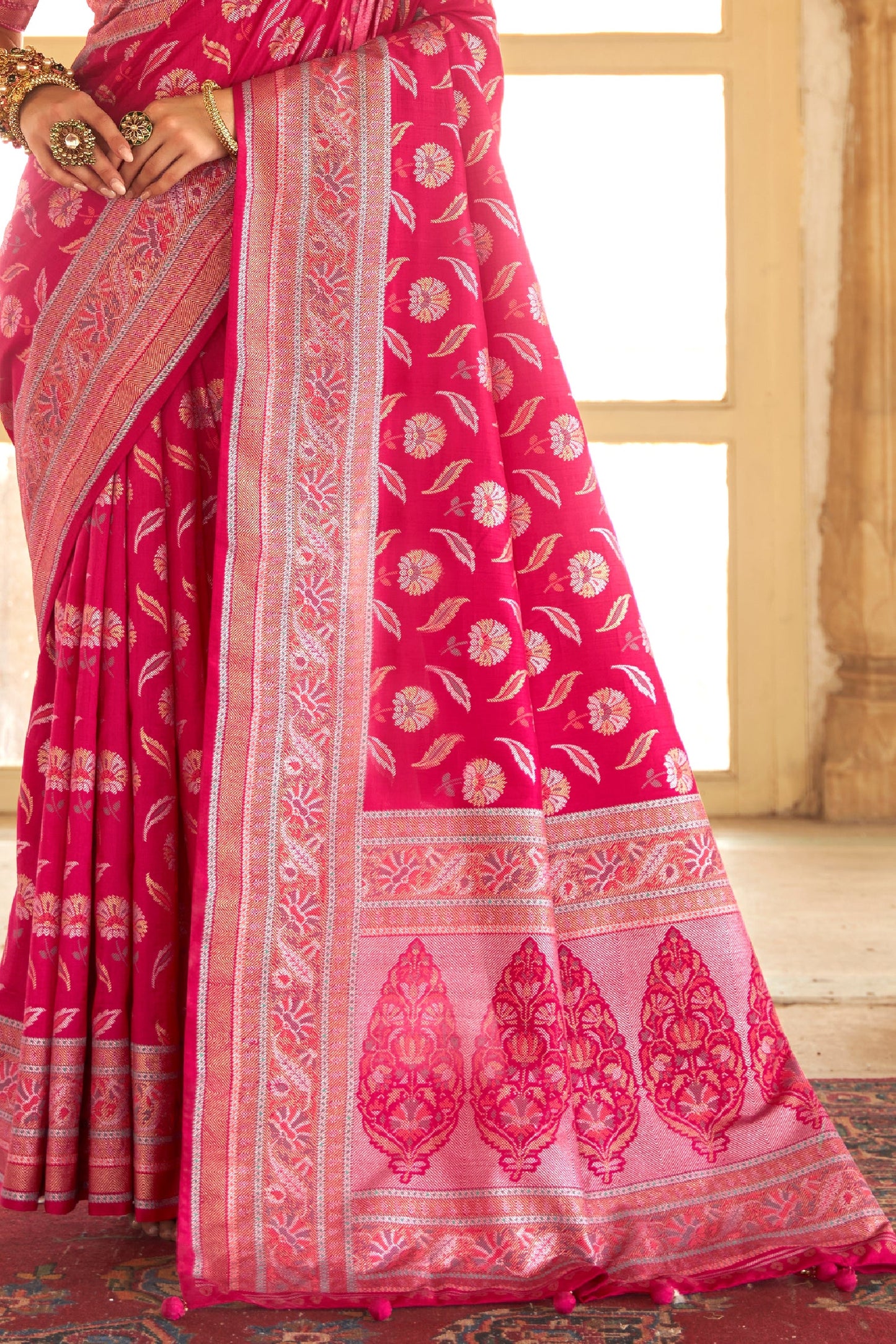 Pink Woven Silk Saree-ZB133839_4_SareeButa.com
