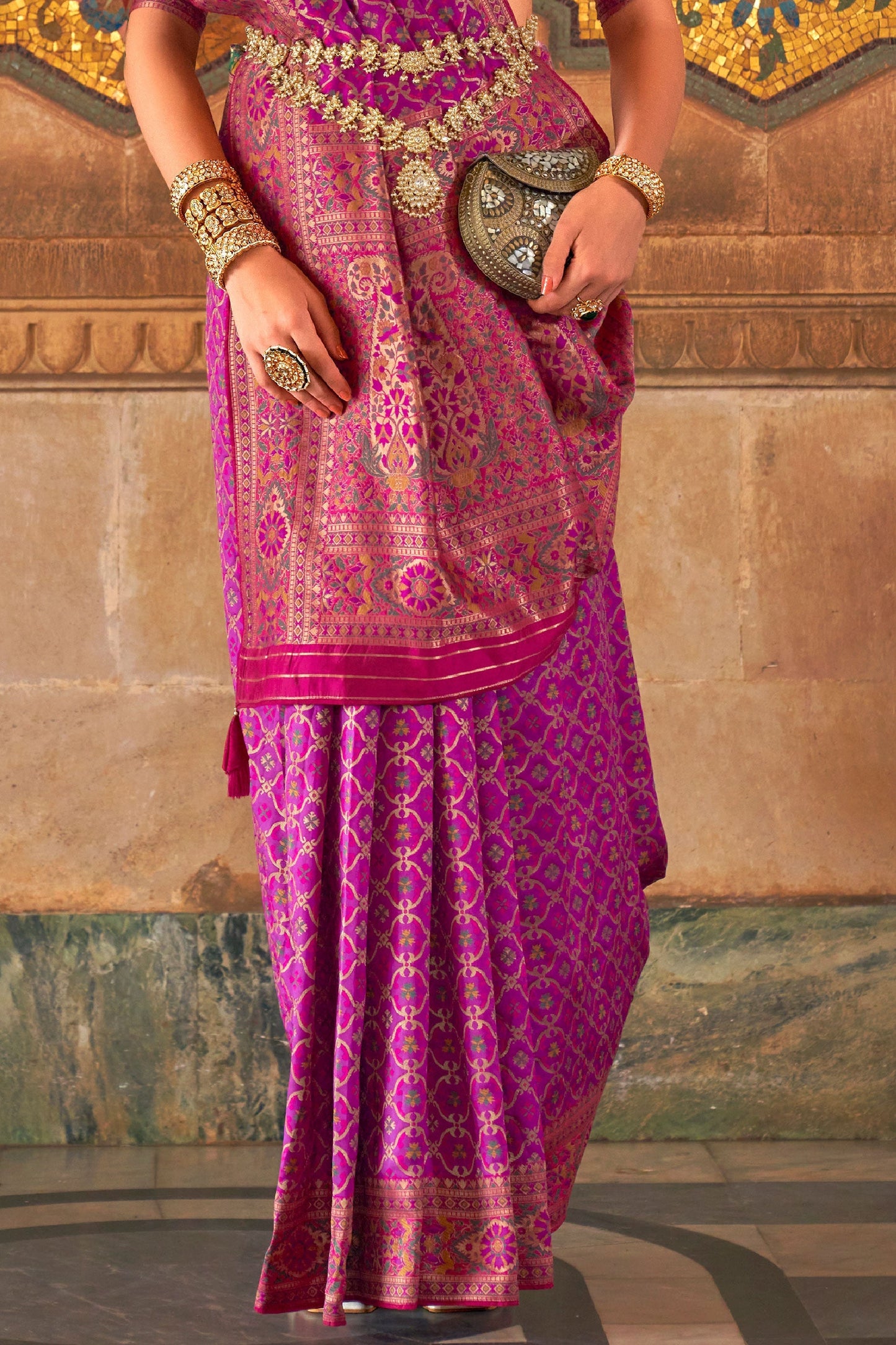 purple-banarasi-silk-saree-zb131001_3_SareeButa.com