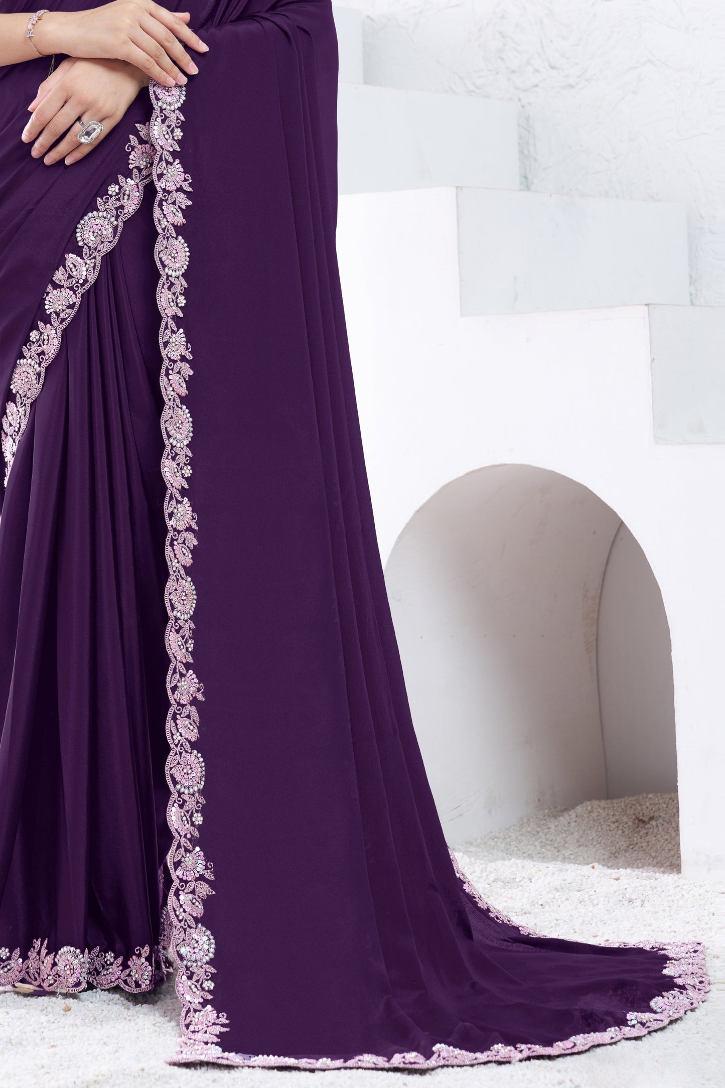 purple-embroidered-crepe-silk-saree-zb133729_8_Sareebuta.com