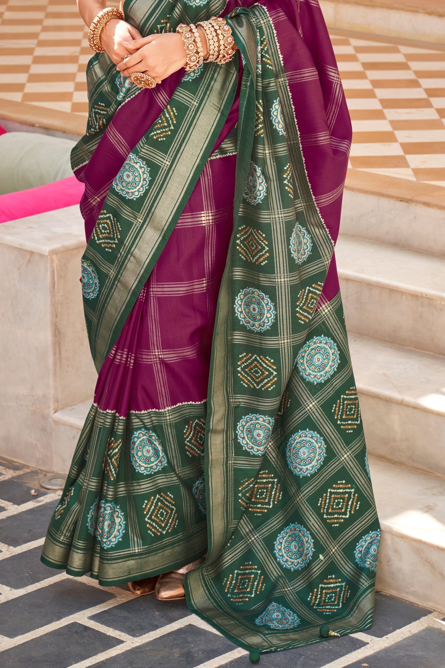 purple-silk-patola-saree-zb132032_4_SareeButa.com