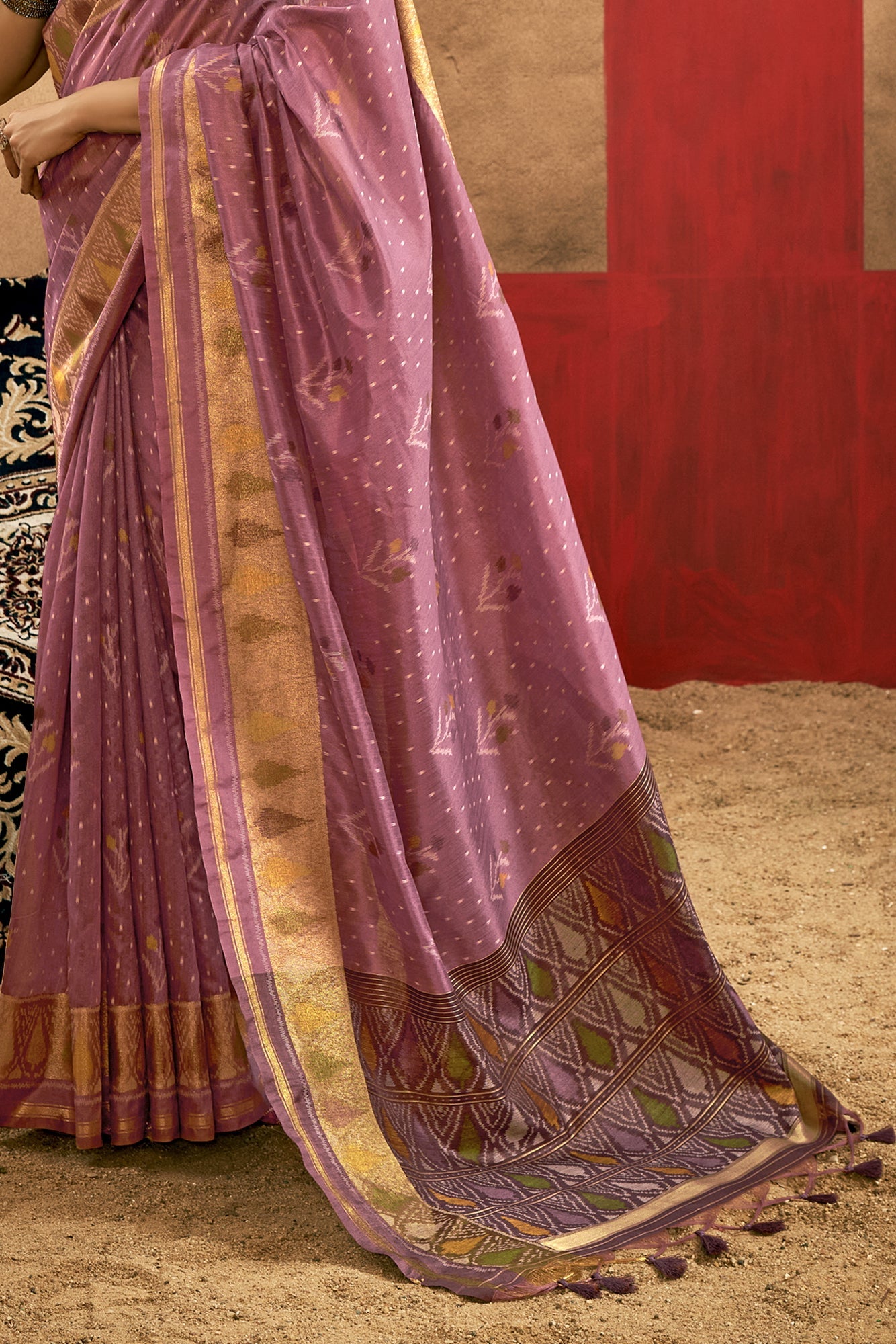 Purple Woven Silk Saree With Patola Pallu-ZB133518_4_SareeButa.com
