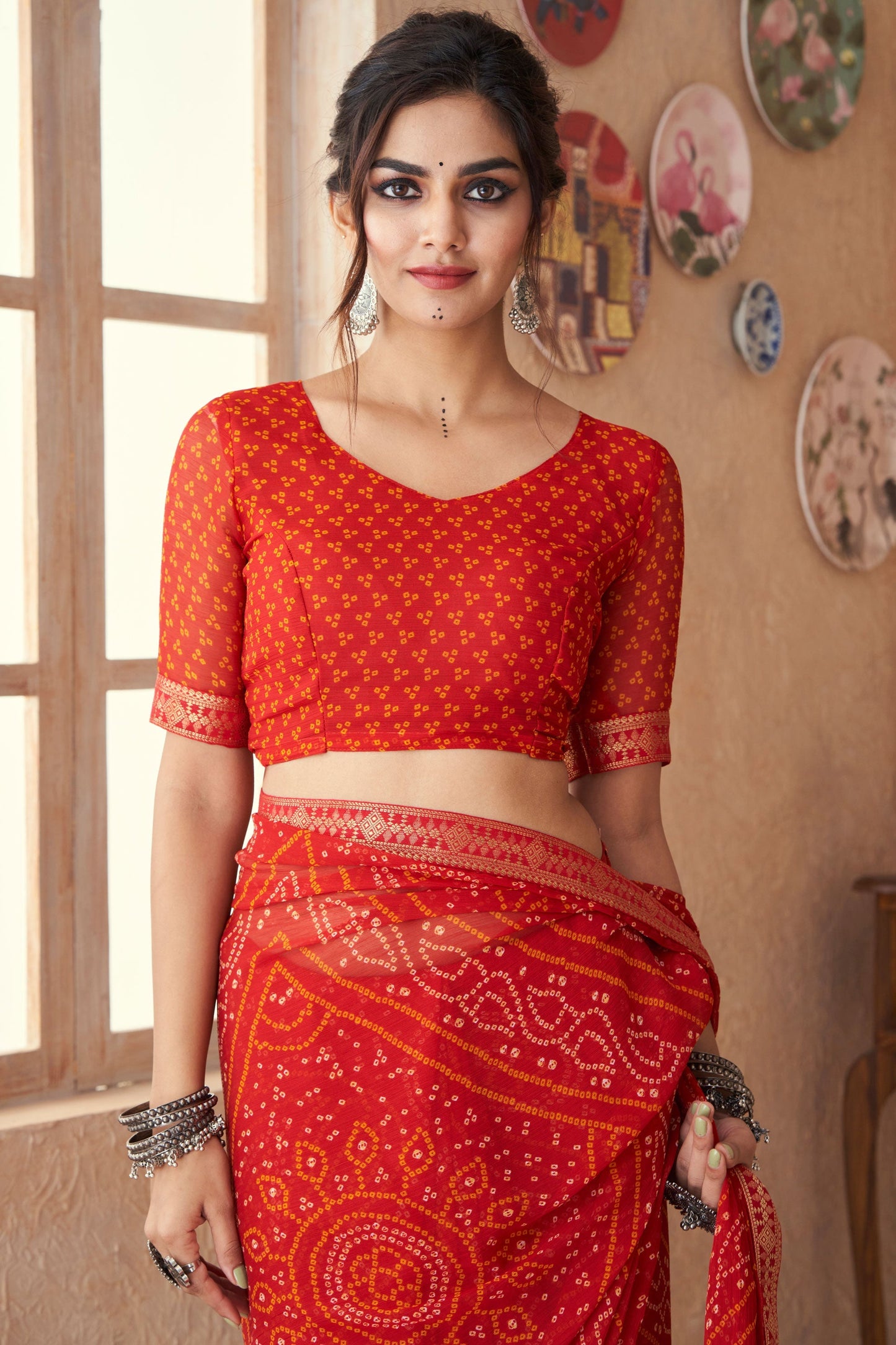 red-chiffon-printed-bandhani-saree-zb131326_3_SareeButa.com