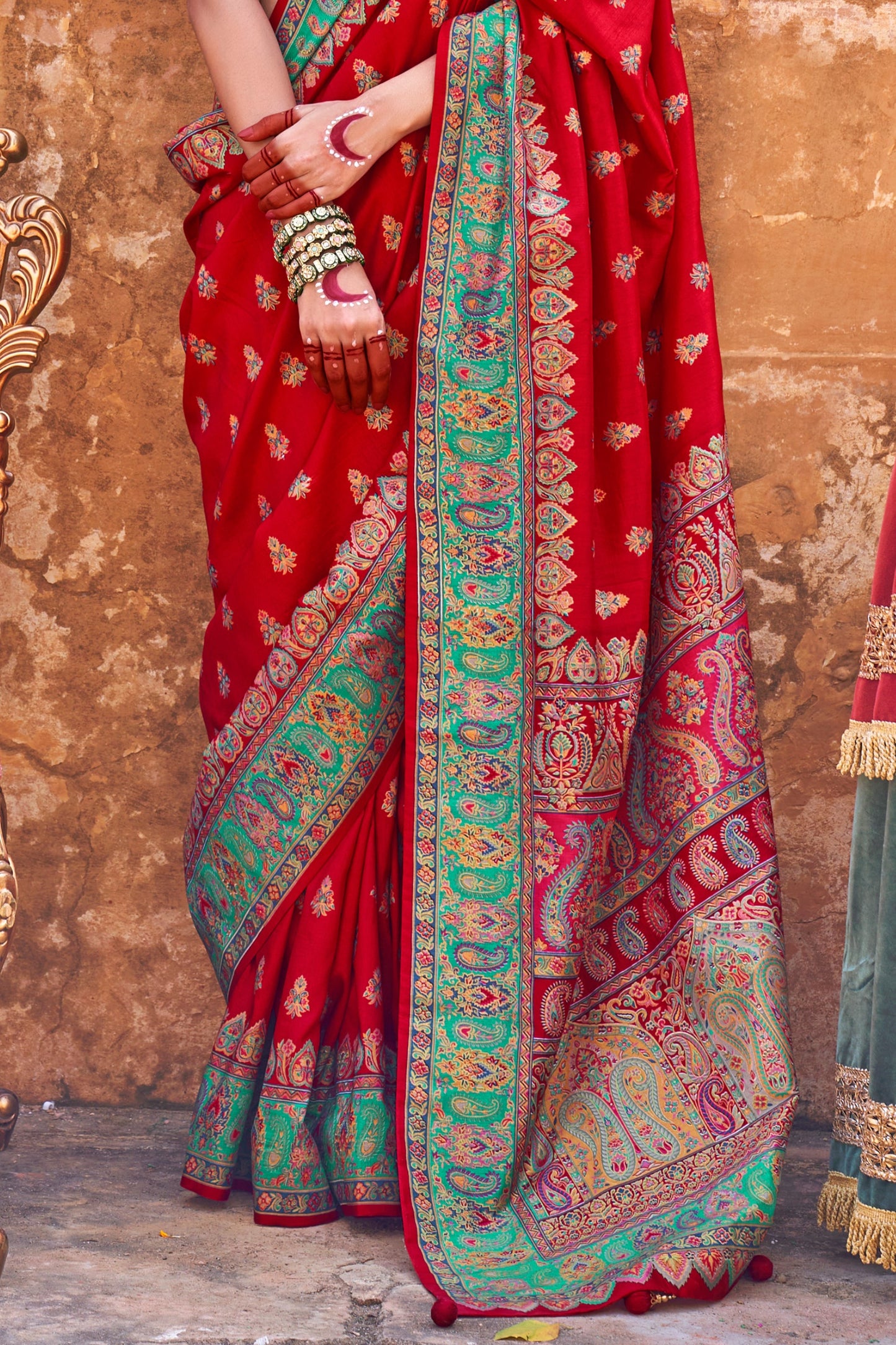 Red Jamewar Print Viscose Silk Saree-SAR10094_4_SareeButa.com