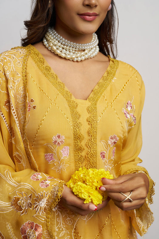 Yellow Unstitched Embroidered Organza Salwar Suit-SS178_2_SareeButa.com