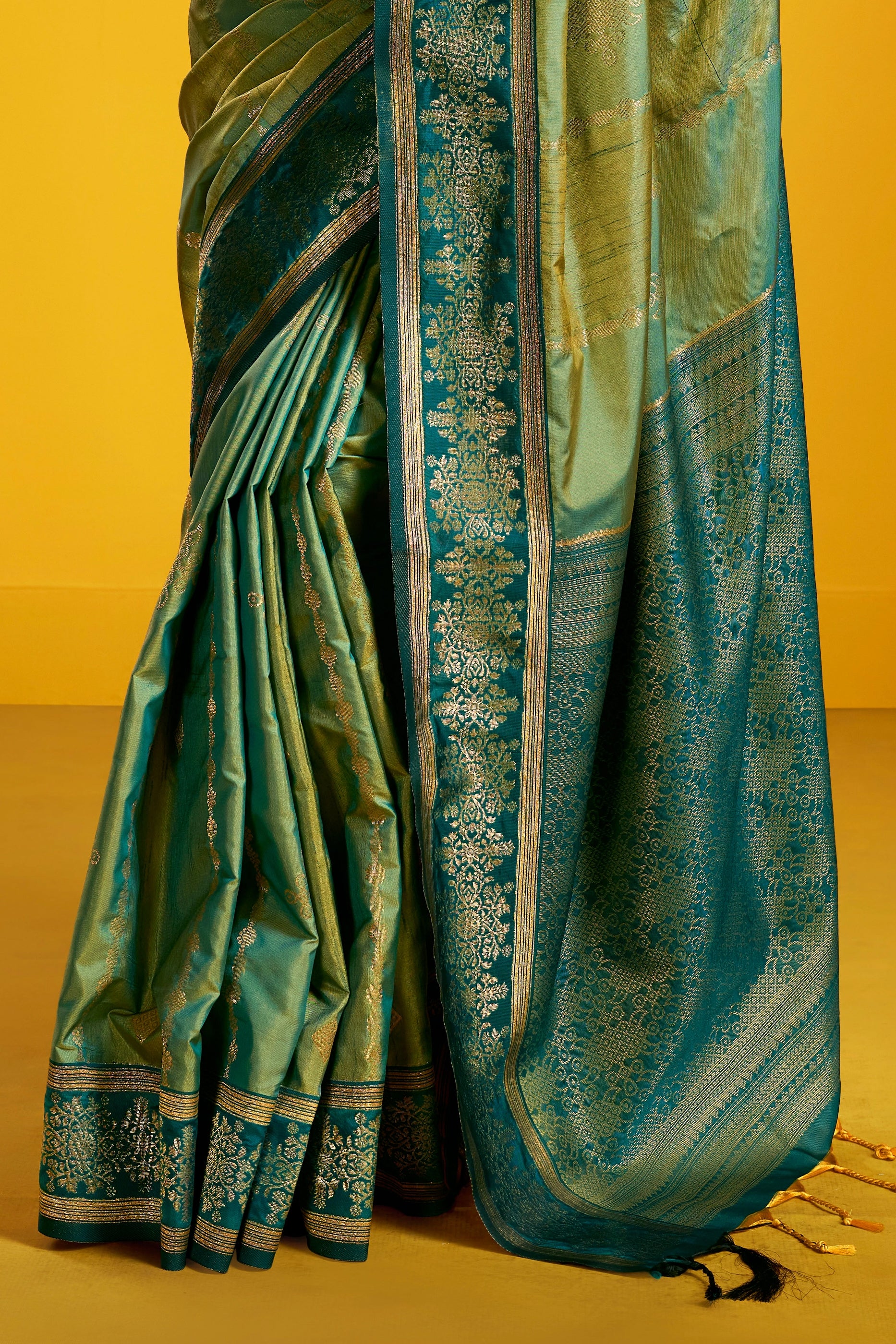 2-Tone Green Woven Silk Saree-SAR12366_5_SareeButa.com