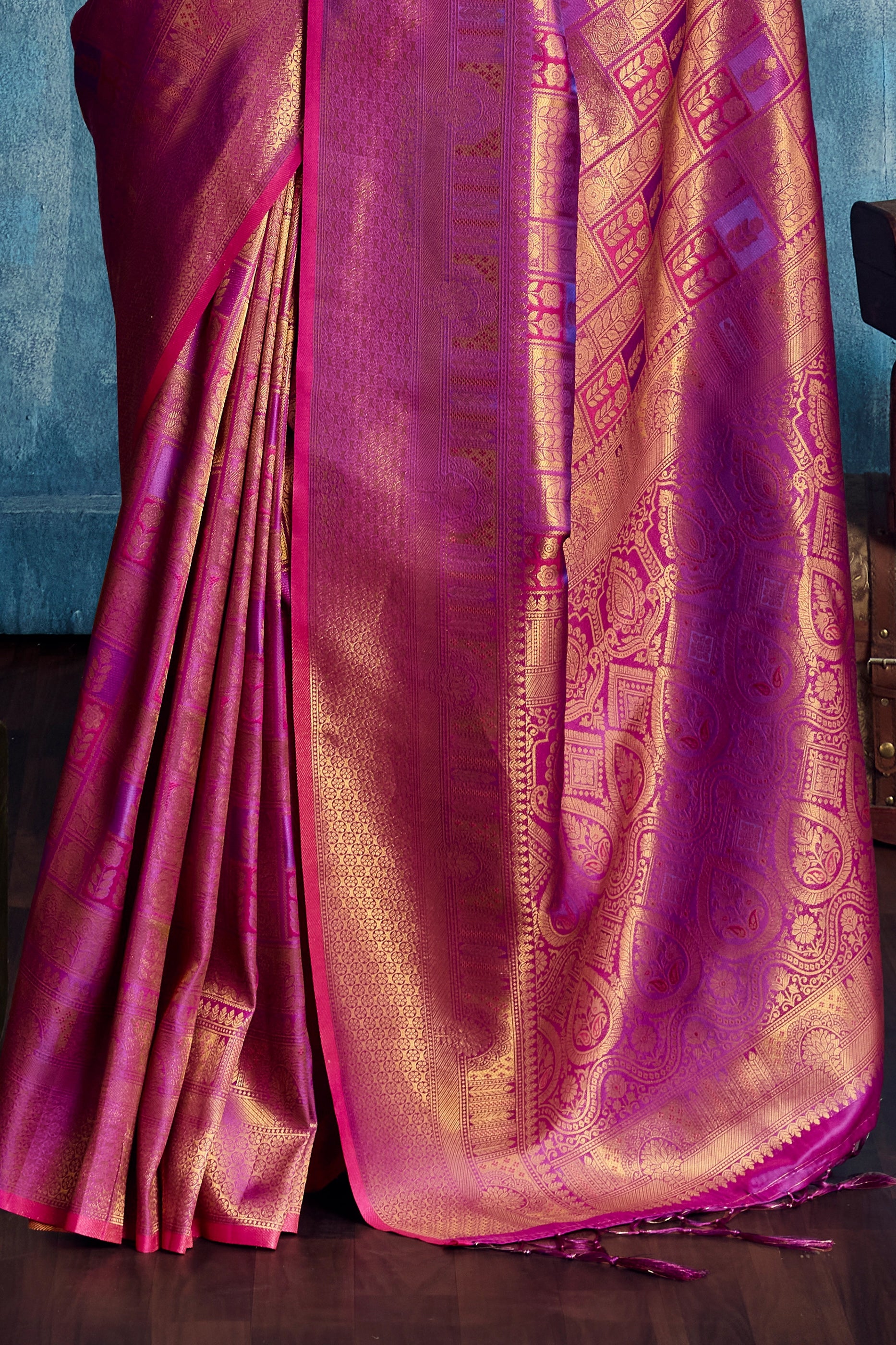 2-Tone Pink Woven Silk Saree-SAR12376_5_SareeButa.com