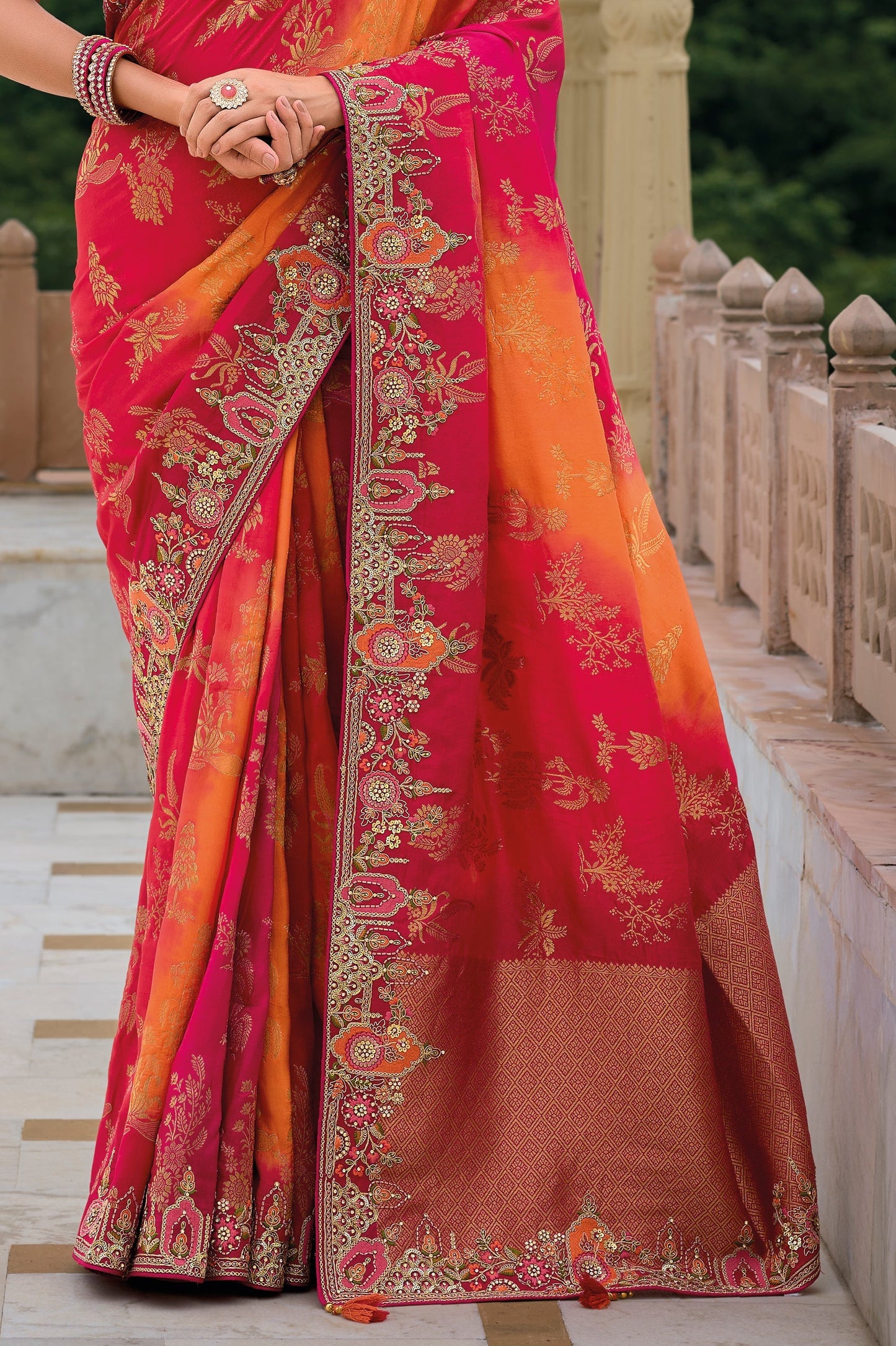 2-Tone Woven Banarasi Saree-ZB133333_4_SareeButa.com