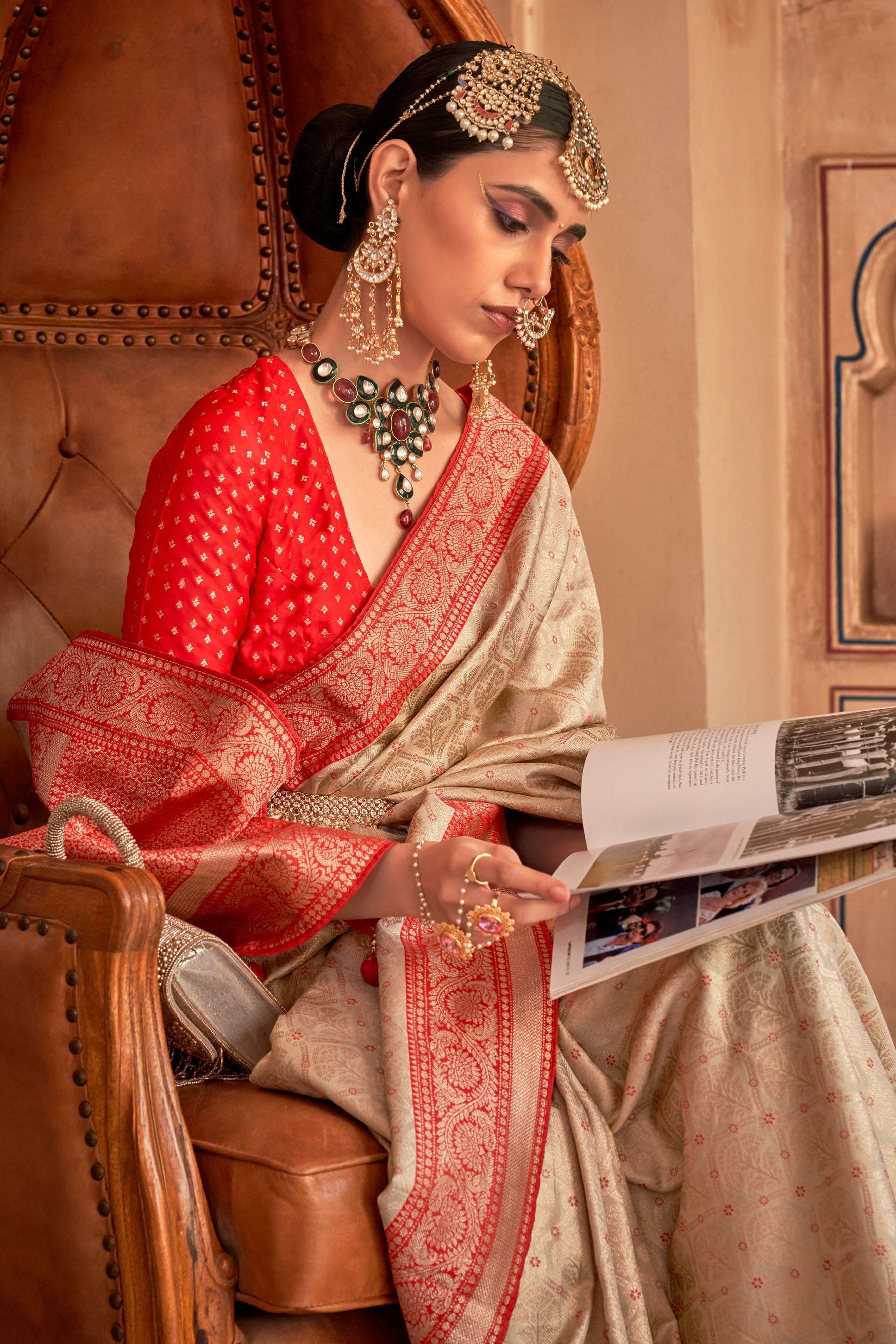 beige-banarasi-silk-saree-zb130841_2_SareeButa.com