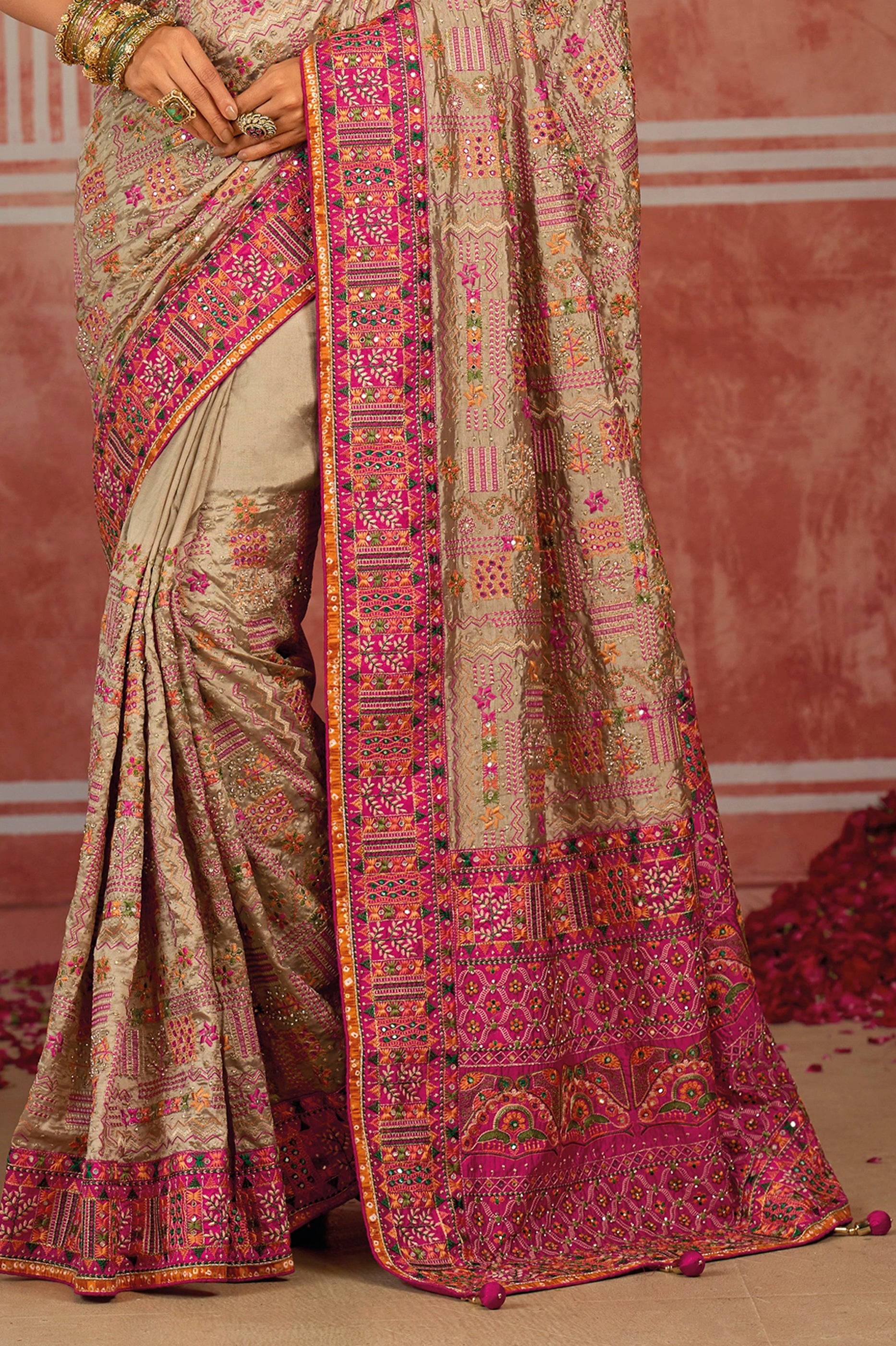 Beige Kutchi Work Silk Saree-SAR13051_5_SareeButa.com