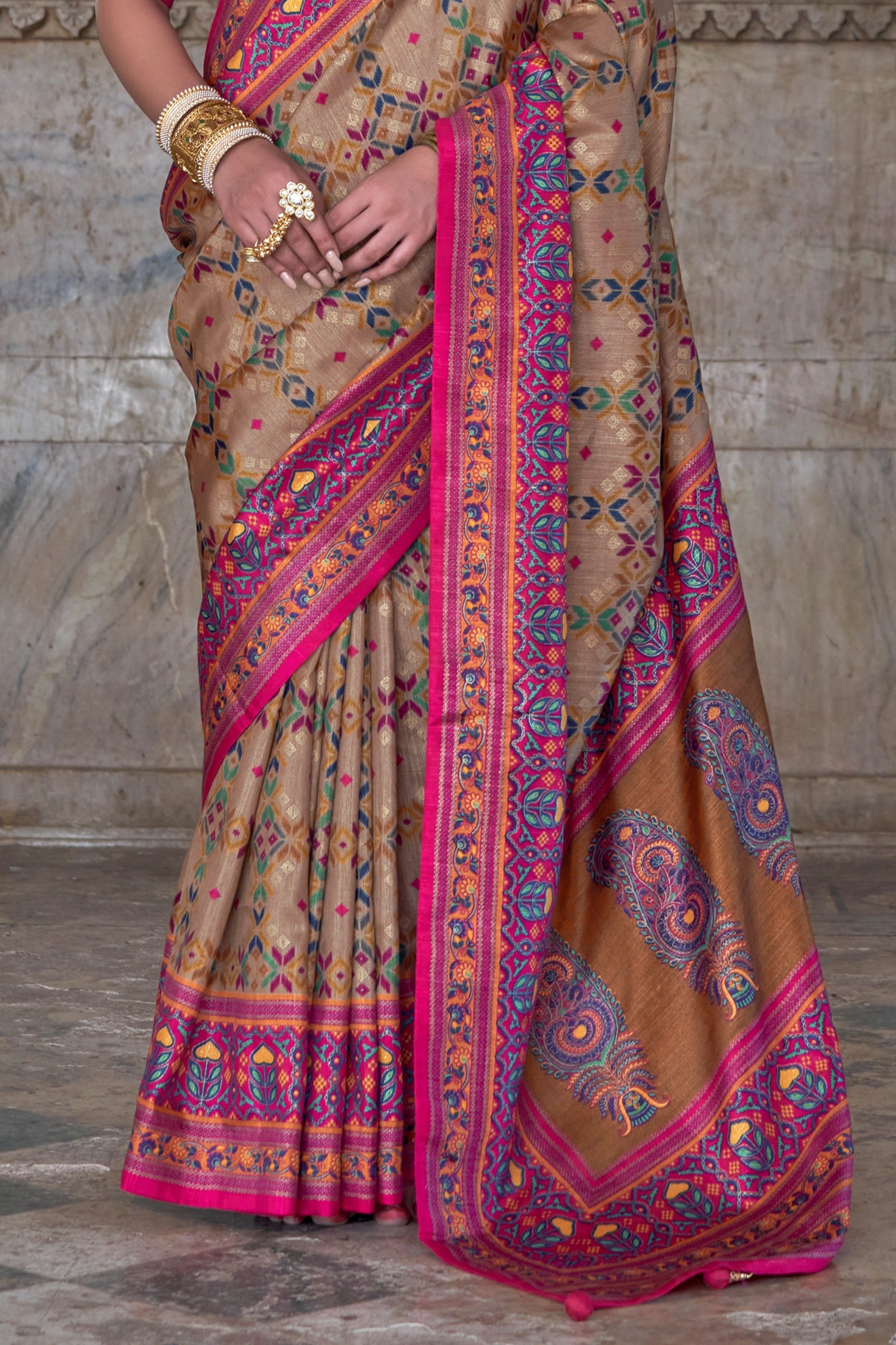 Beige Printed Patola Silk Saree-SAR11297_4_SareeButa.com