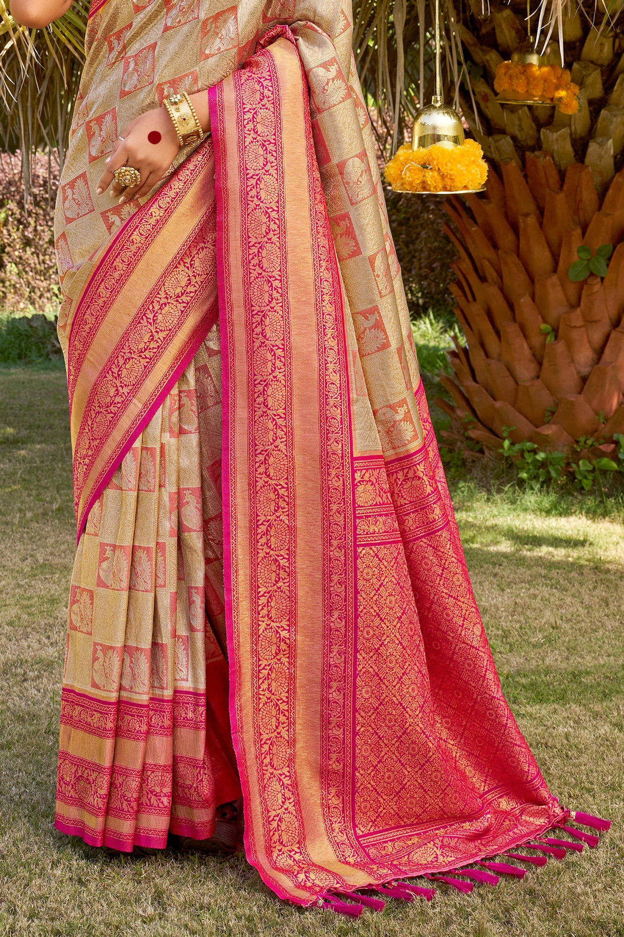 beige-silk-kanjivaram-saree-zb132325_3_SareeButa.com