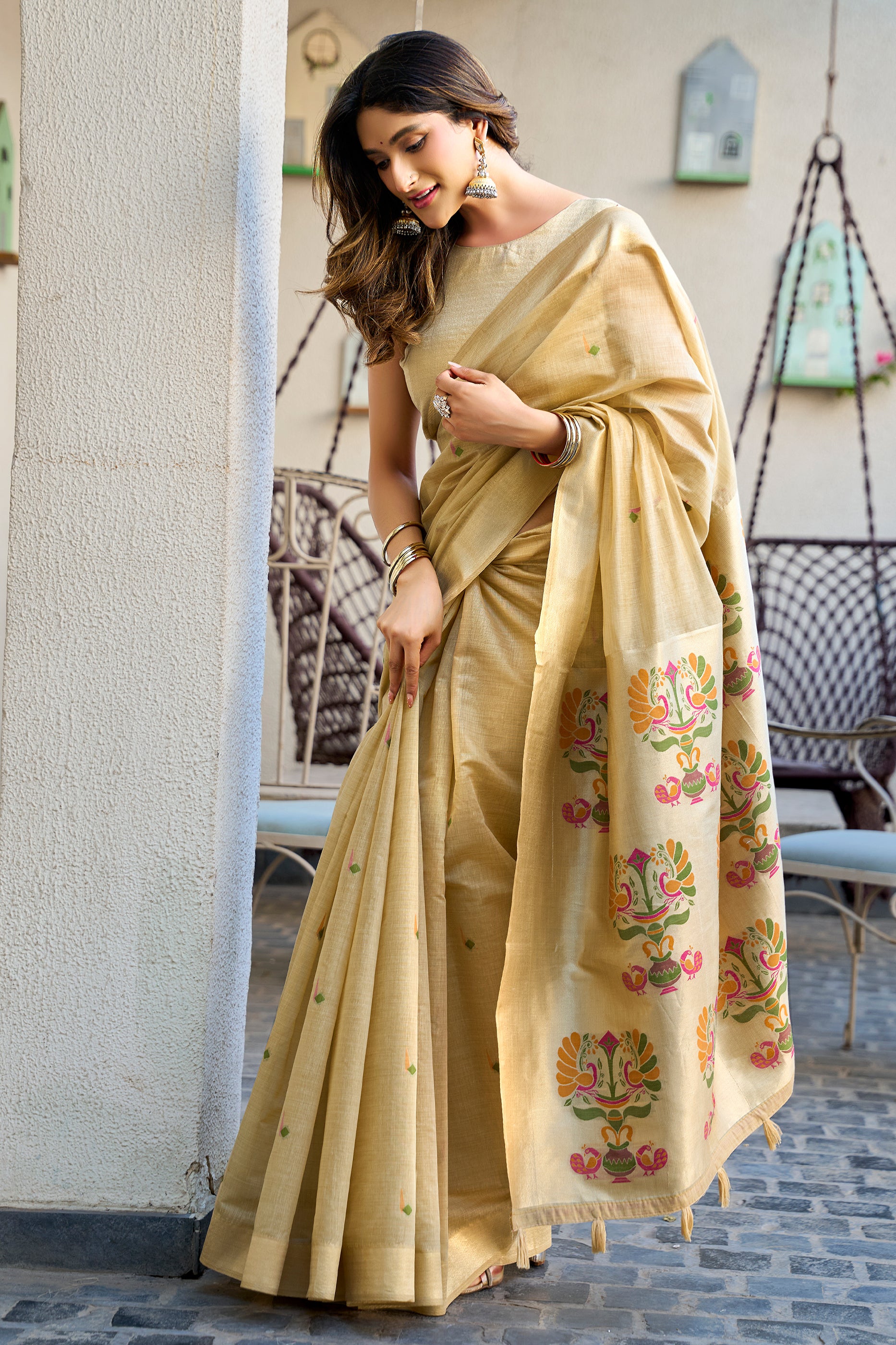 Beige Woven Cotton Saree with Paithani Pallu-SAR12737_4_SareeButa.com