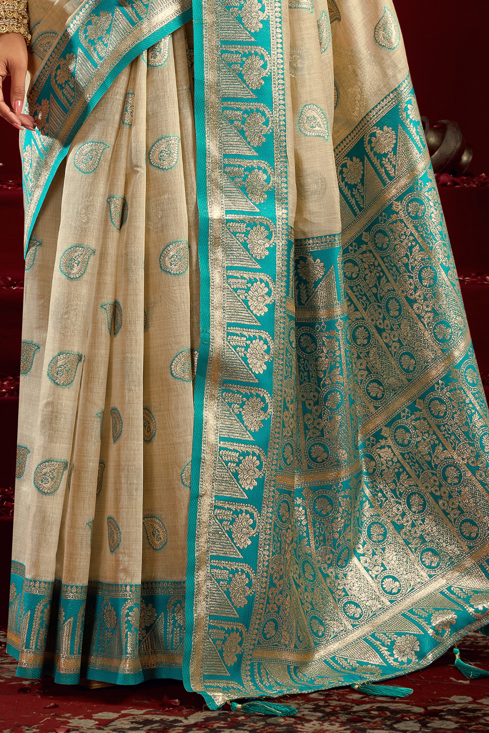 Beige Woven Silk Saree-SAR12633_5_SareeButa.com