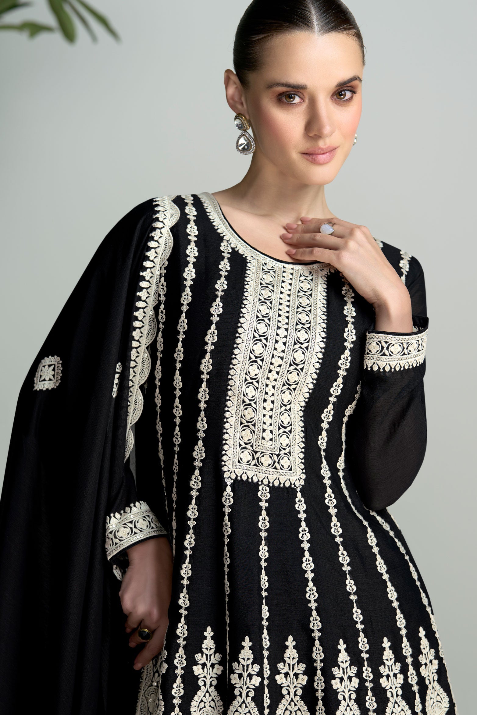 black-embroidered-chinon-silk-palazzo-suit-ss116_2_SareeButa.com