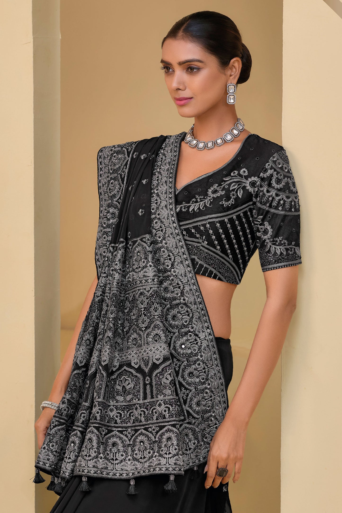 Black Pure Banarasi Tuscany Saree-ZB132786_2