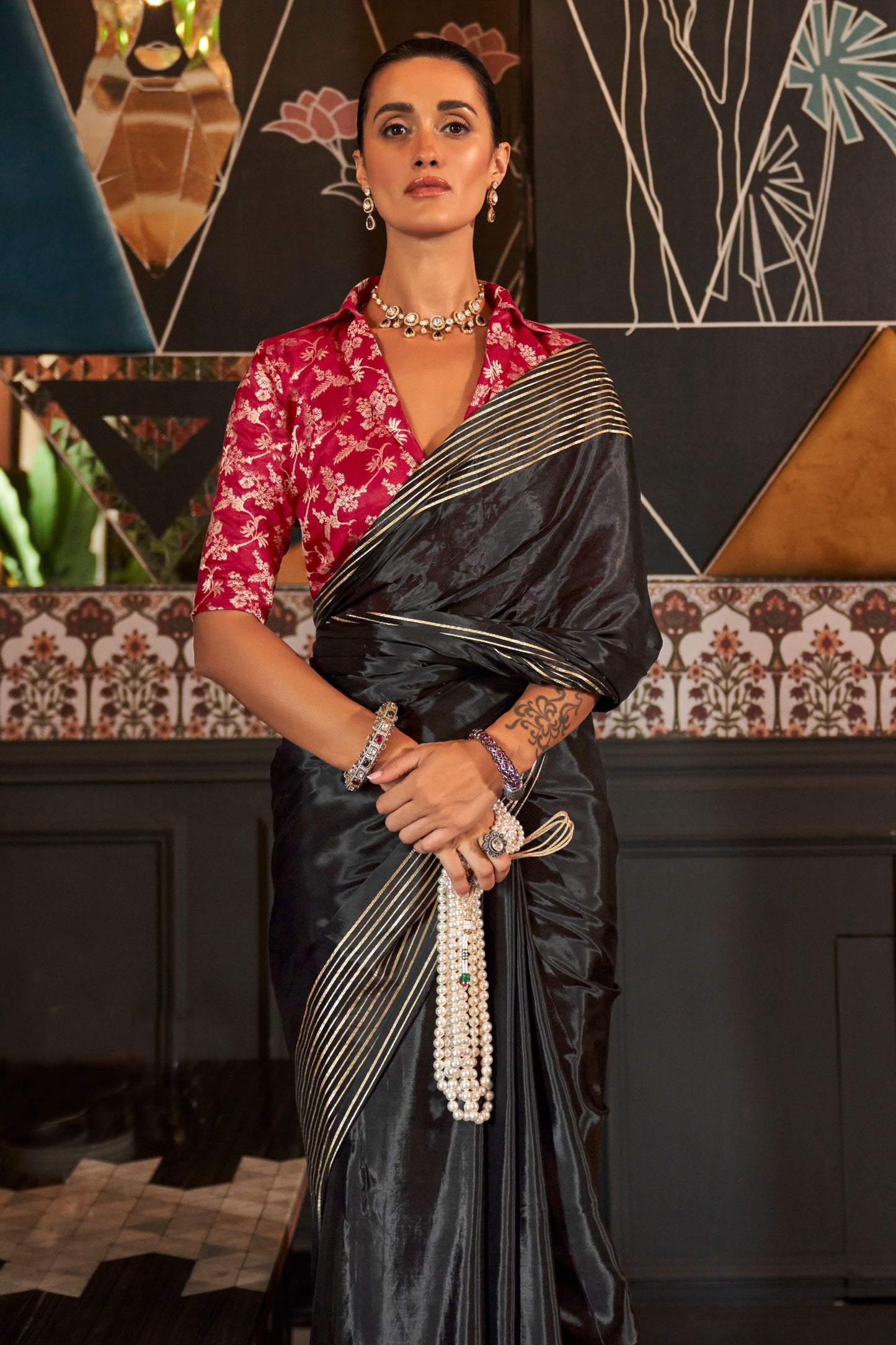 black-pure-viscose-saree-zb131940_2_SareeButa.com