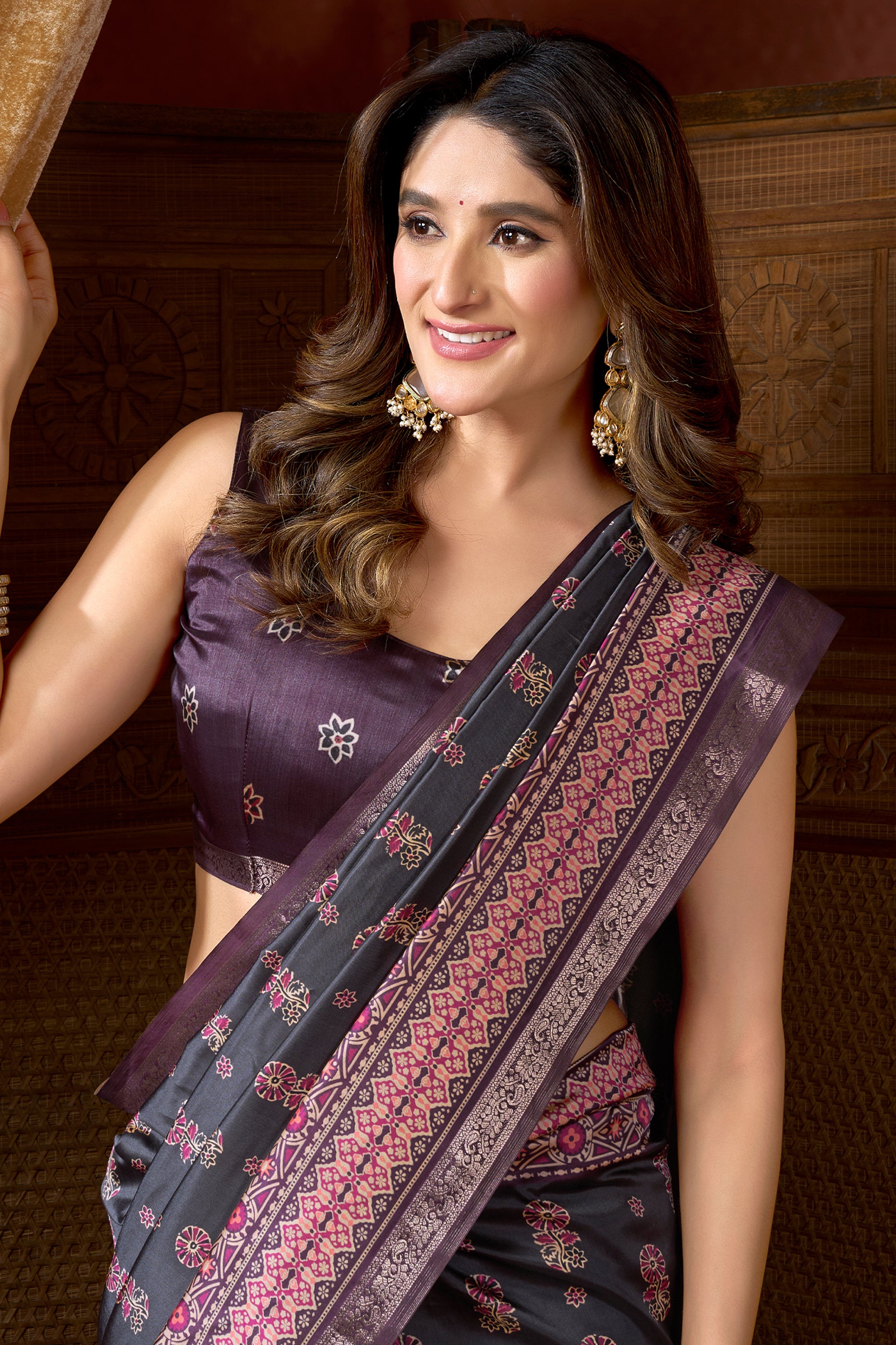 Black Ajarakh Print Silk Saree-SAR12670_2_SareeButa.com