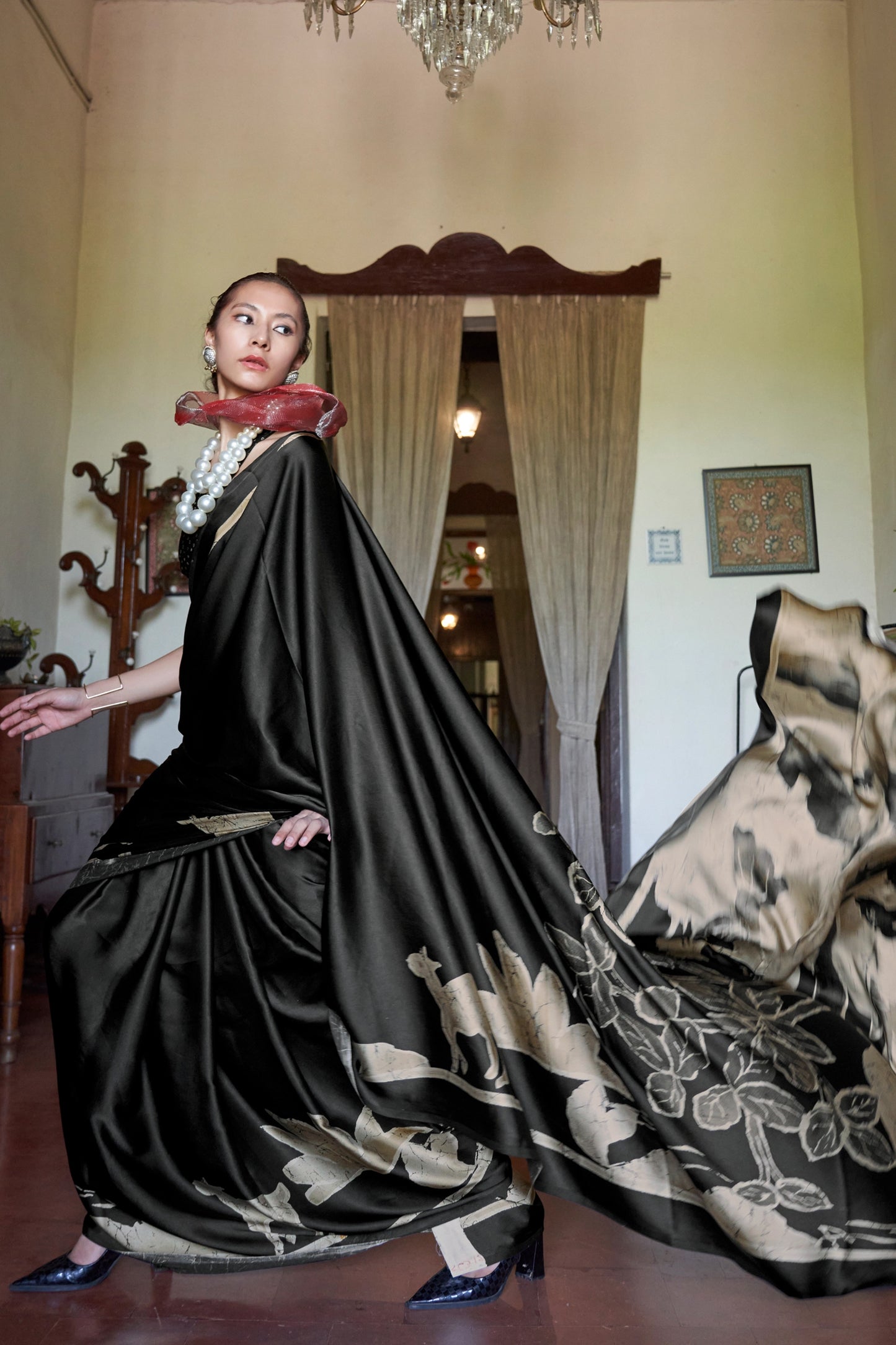 Black And Beige Print Satin Saree-SAR11884_2_SareeButa.com